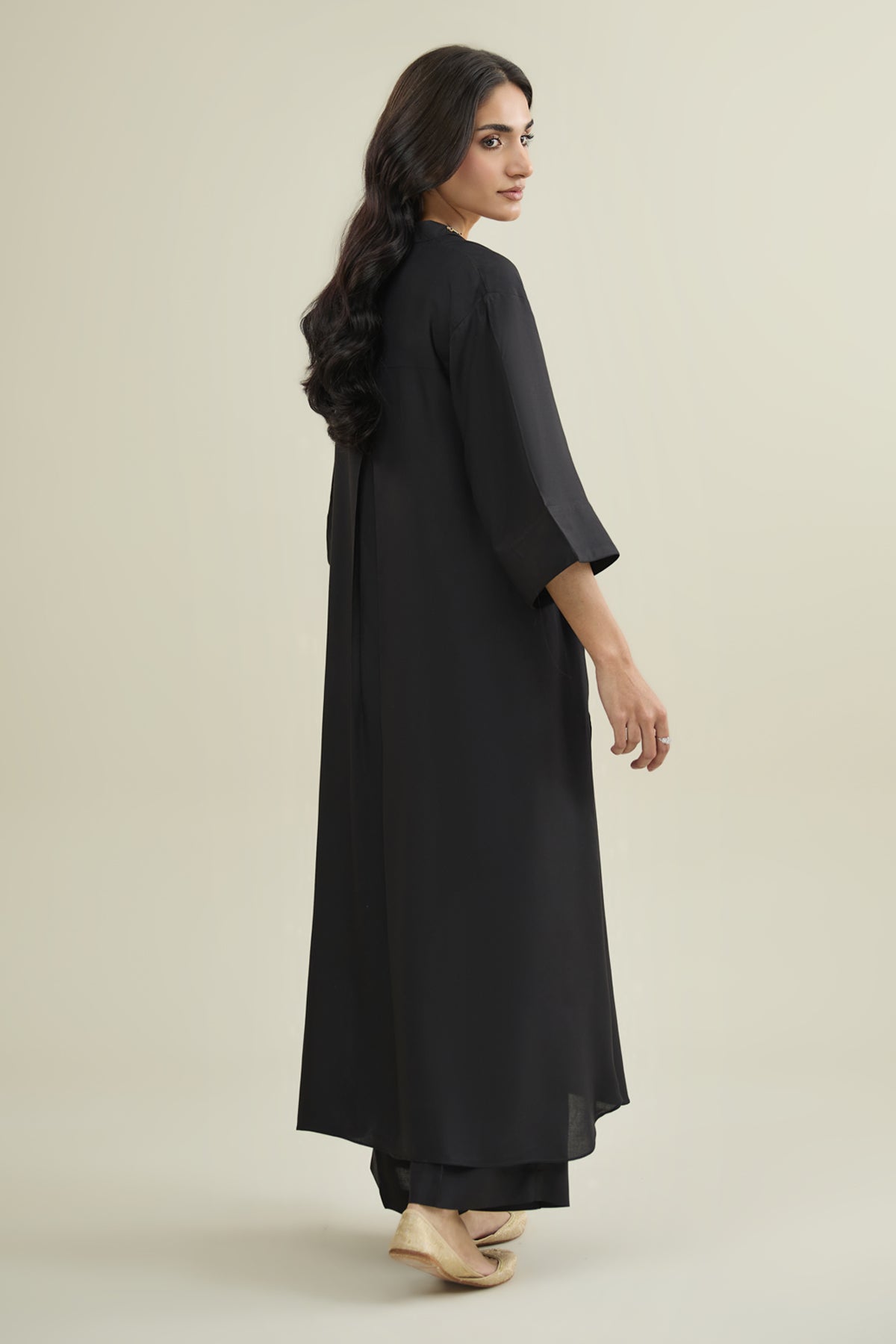 2 Piece - Dyed & Embellished Linen Suit - KPW25-P3790 - Shop Now at Kayseria