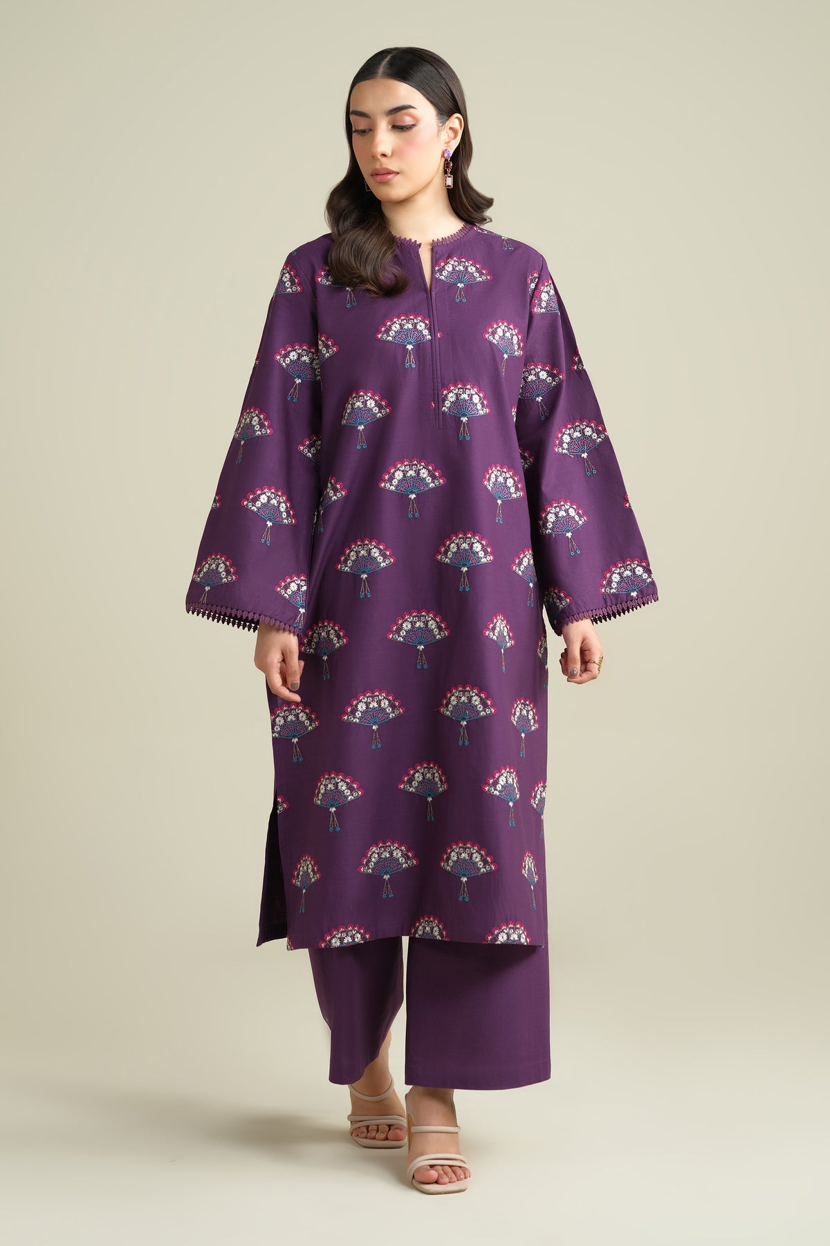 CROSS HATCH | EMBROIDERED