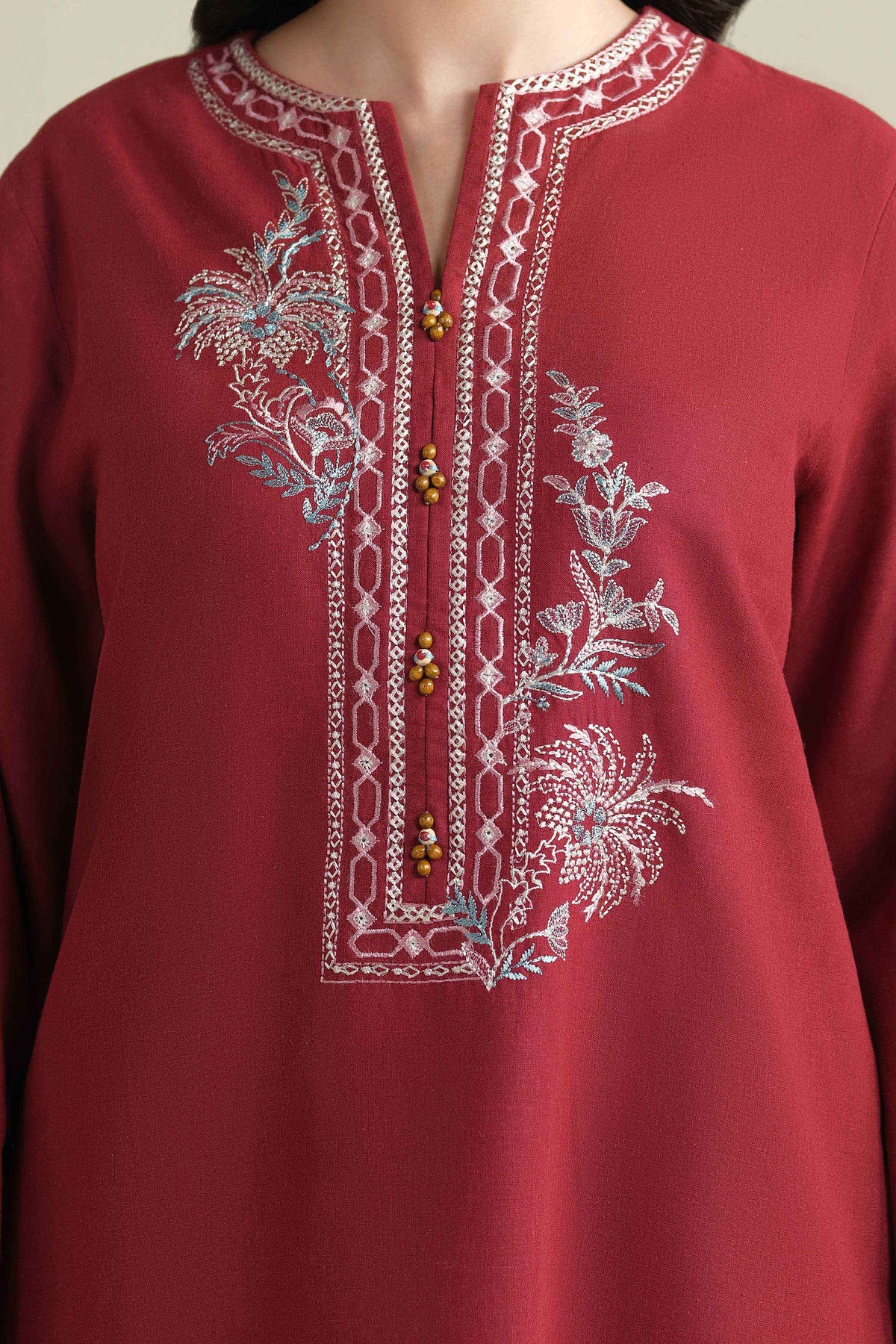 LINEN | EMBROIDERED