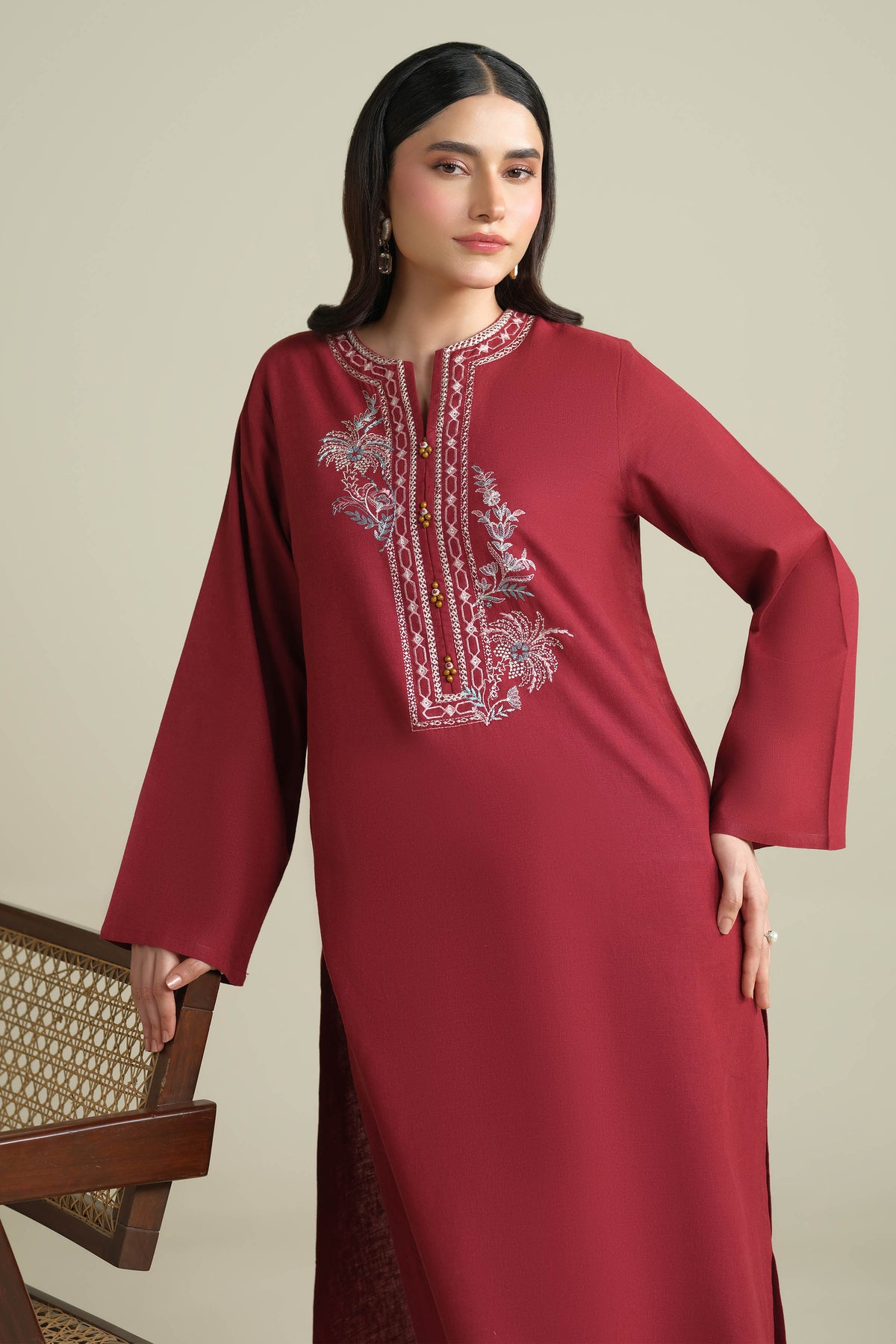 LINEN | EMBROIDERED