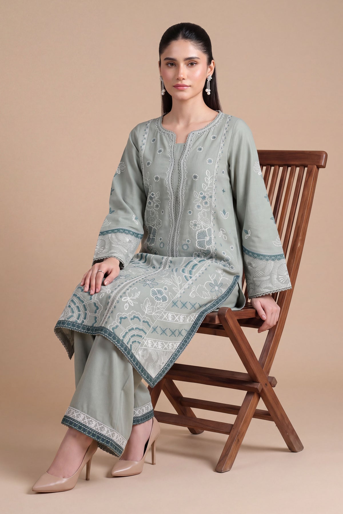 KHADDAR | EMBROIDERED