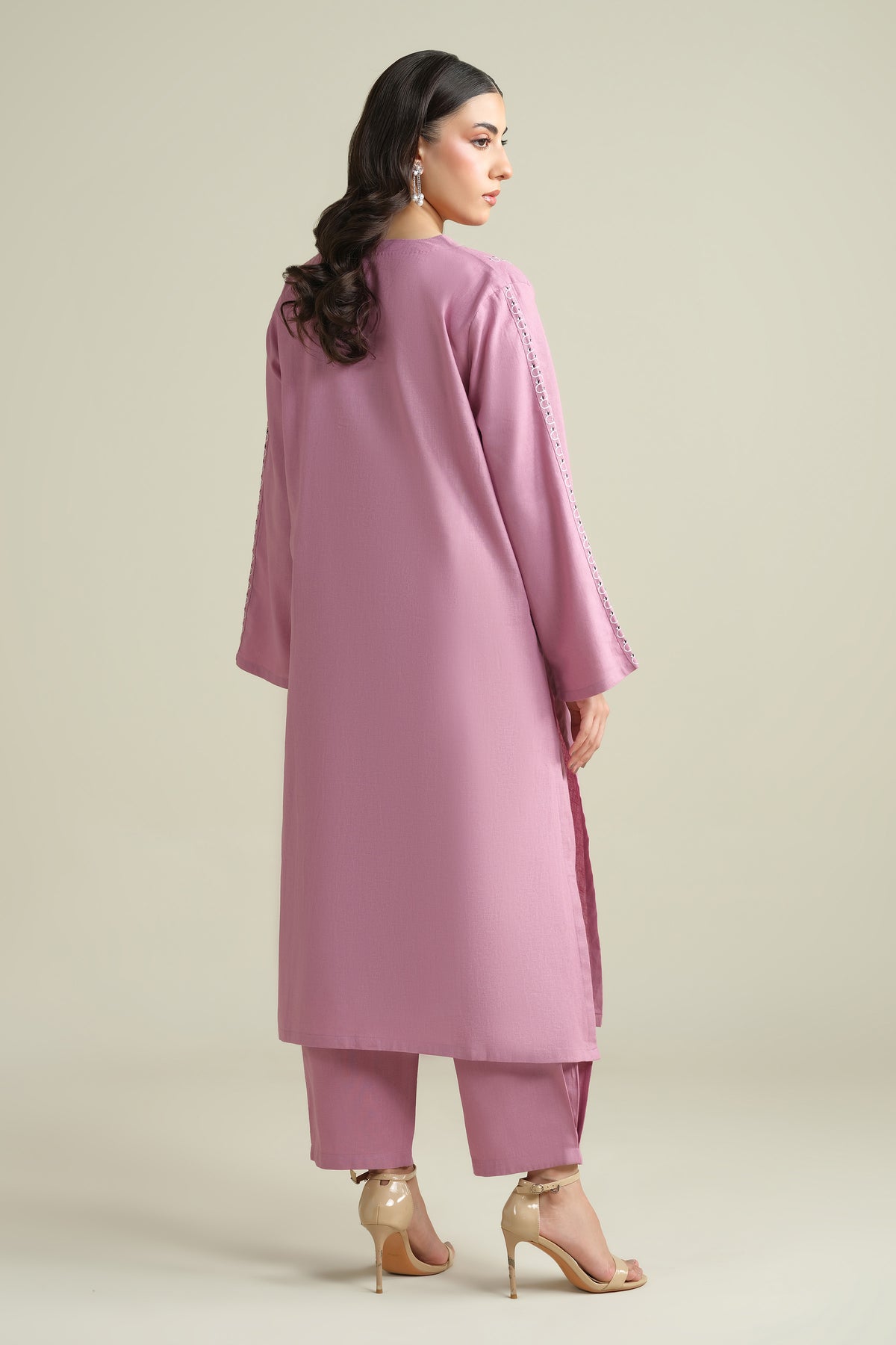 LINEN | EMBROIDERED