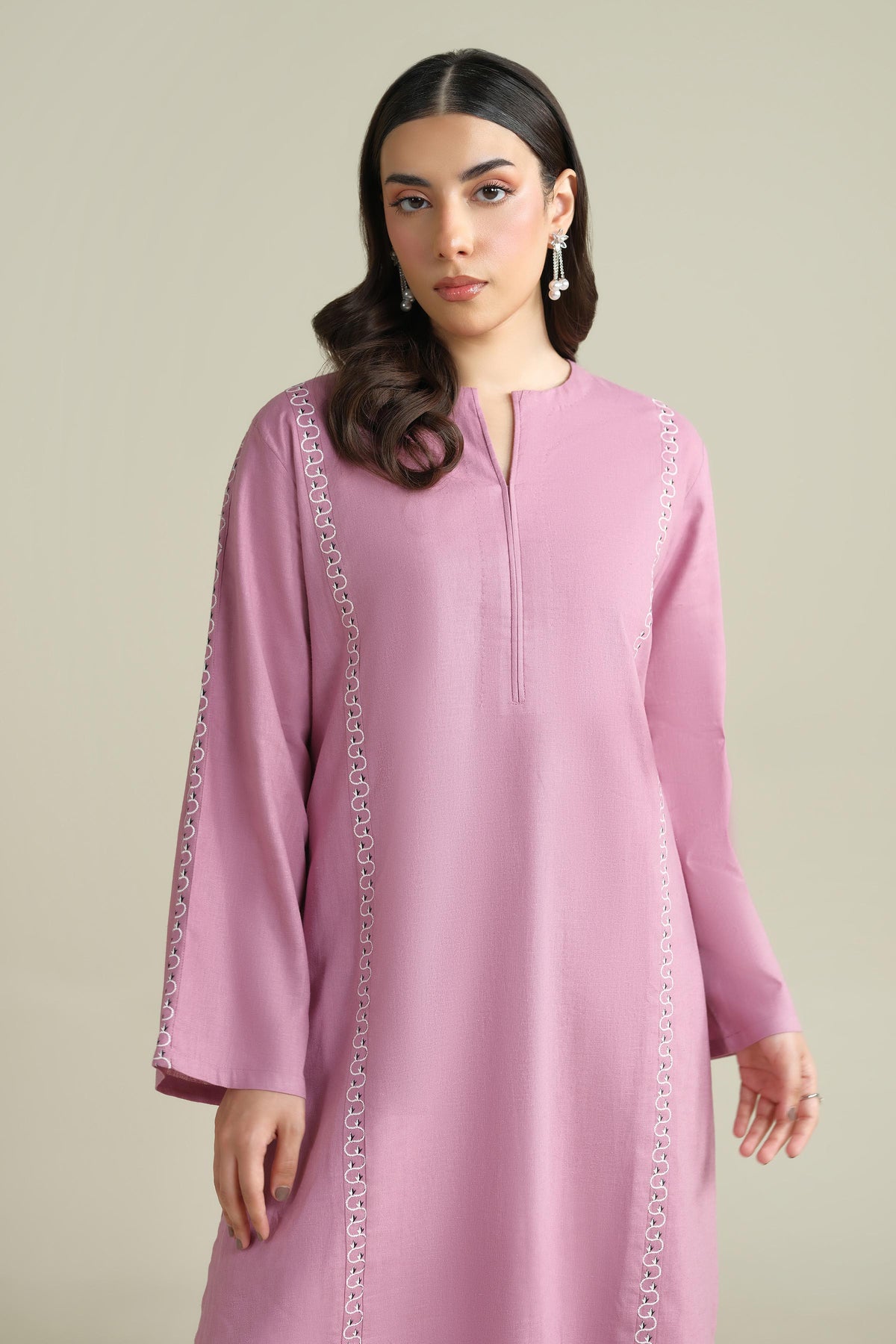LINEN | EMBROIDERED