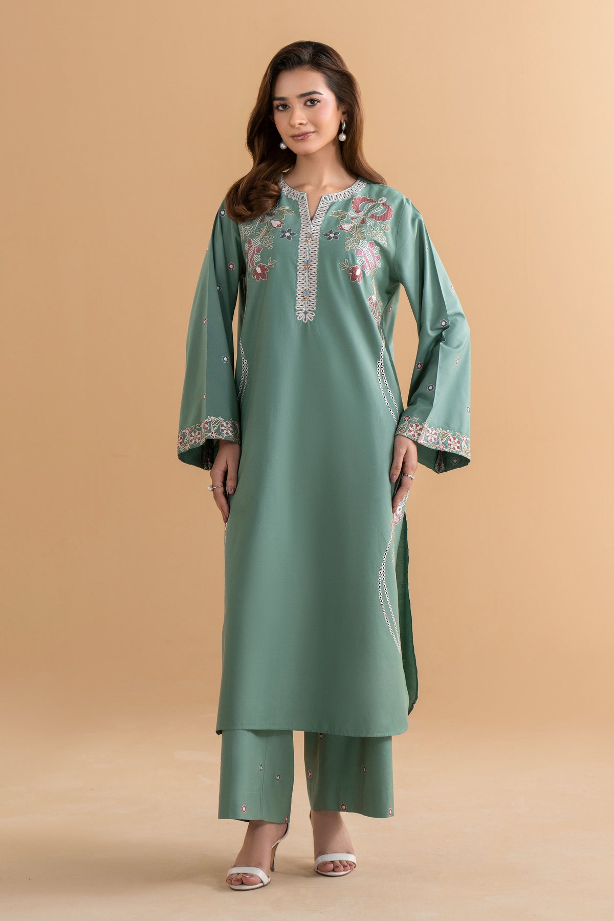VISCOSE CAMBRIC | EMBROIDERED