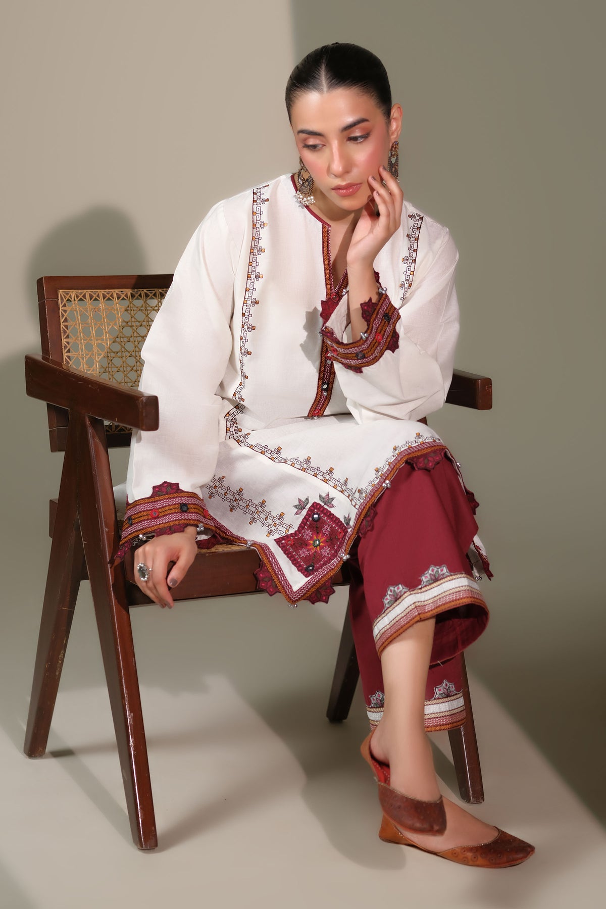 KHADDAR | EMBROIDERED
