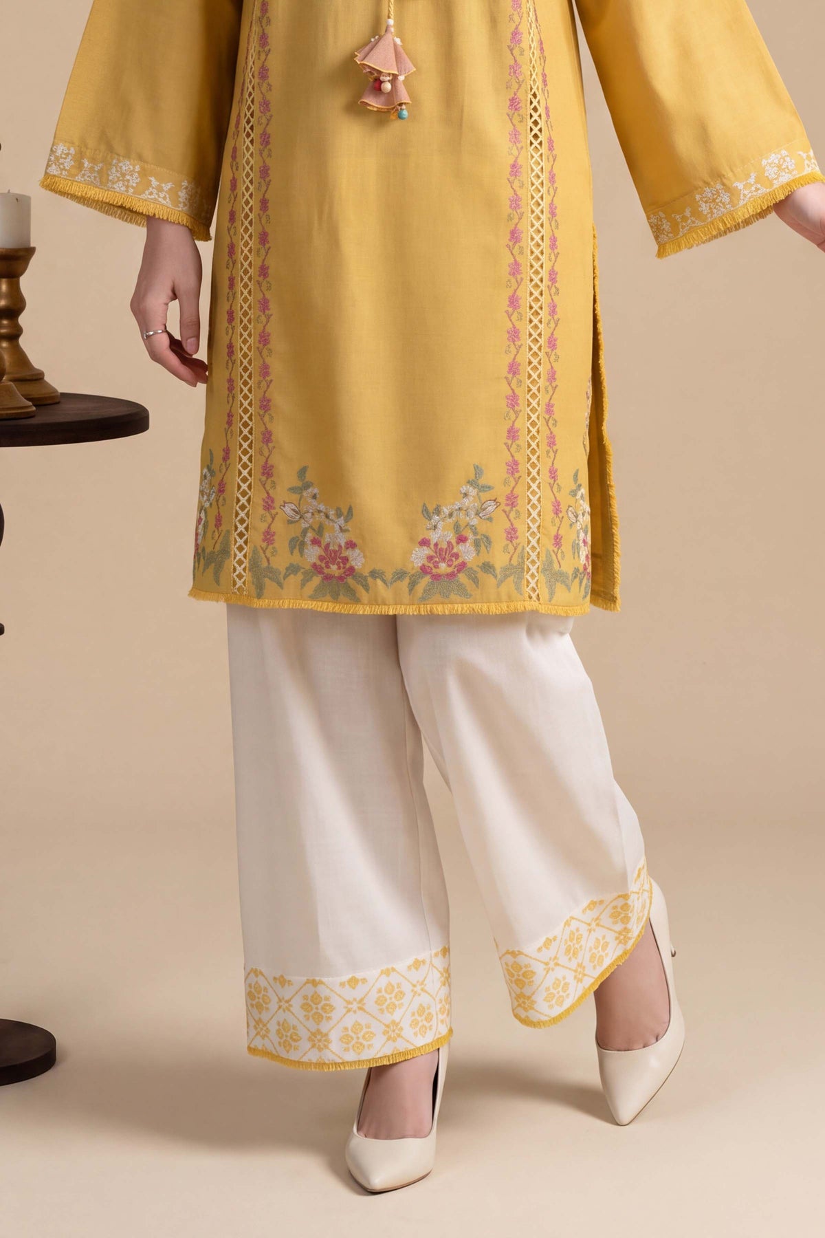 CROSS HATCH | EMBROIDERED
