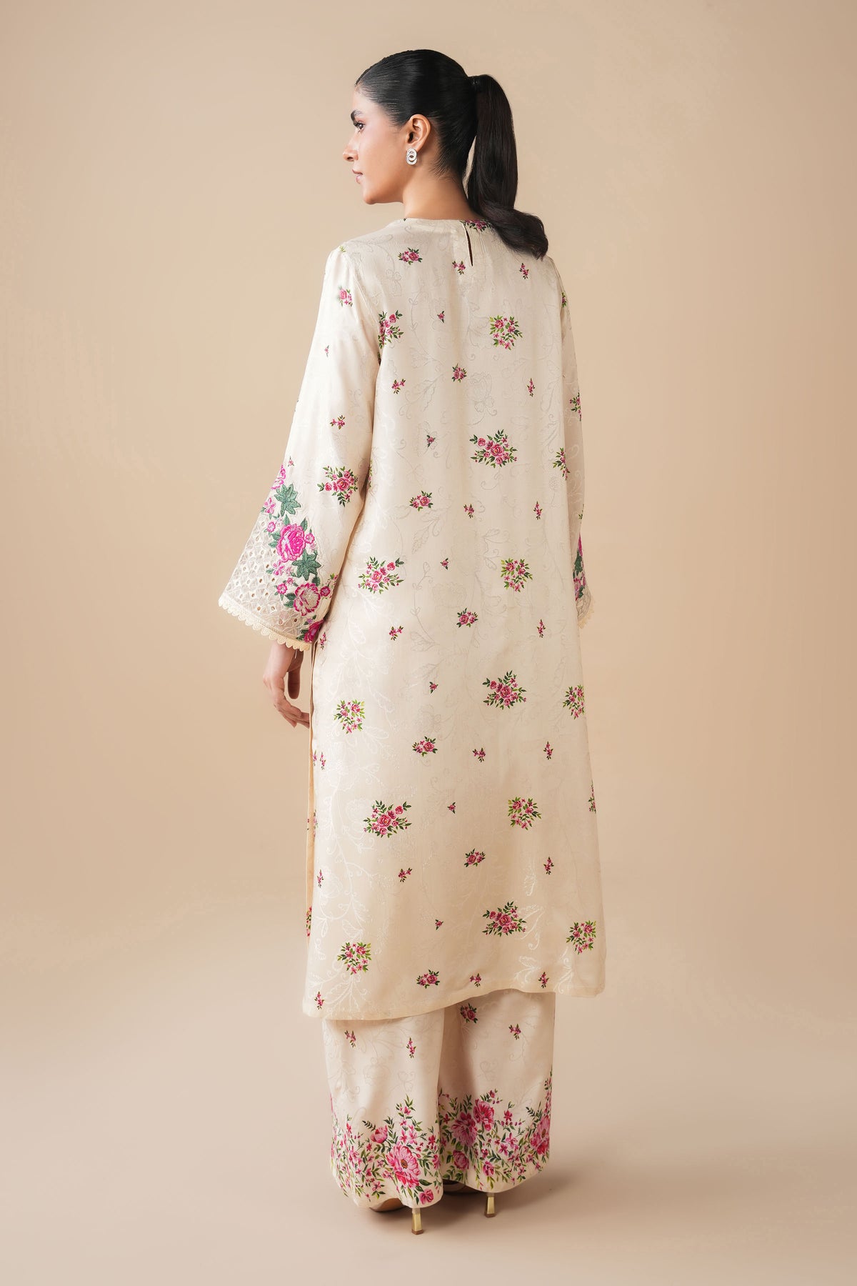 JACQUARD | EMBROIDERED