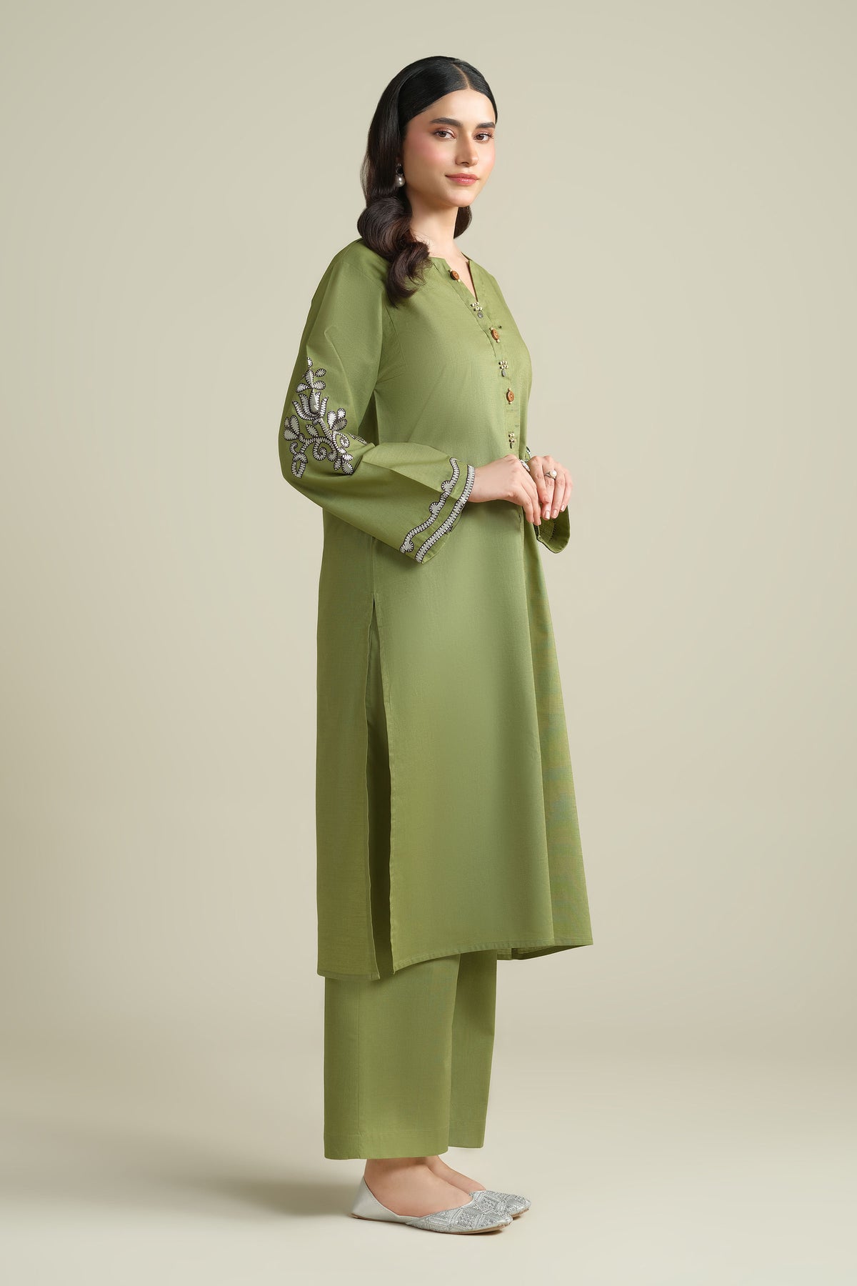 CROSS HATCH | EMBROIDERED