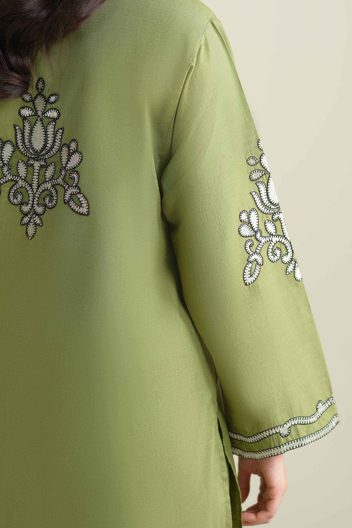 CROSS HATCH | EMBROIDERED