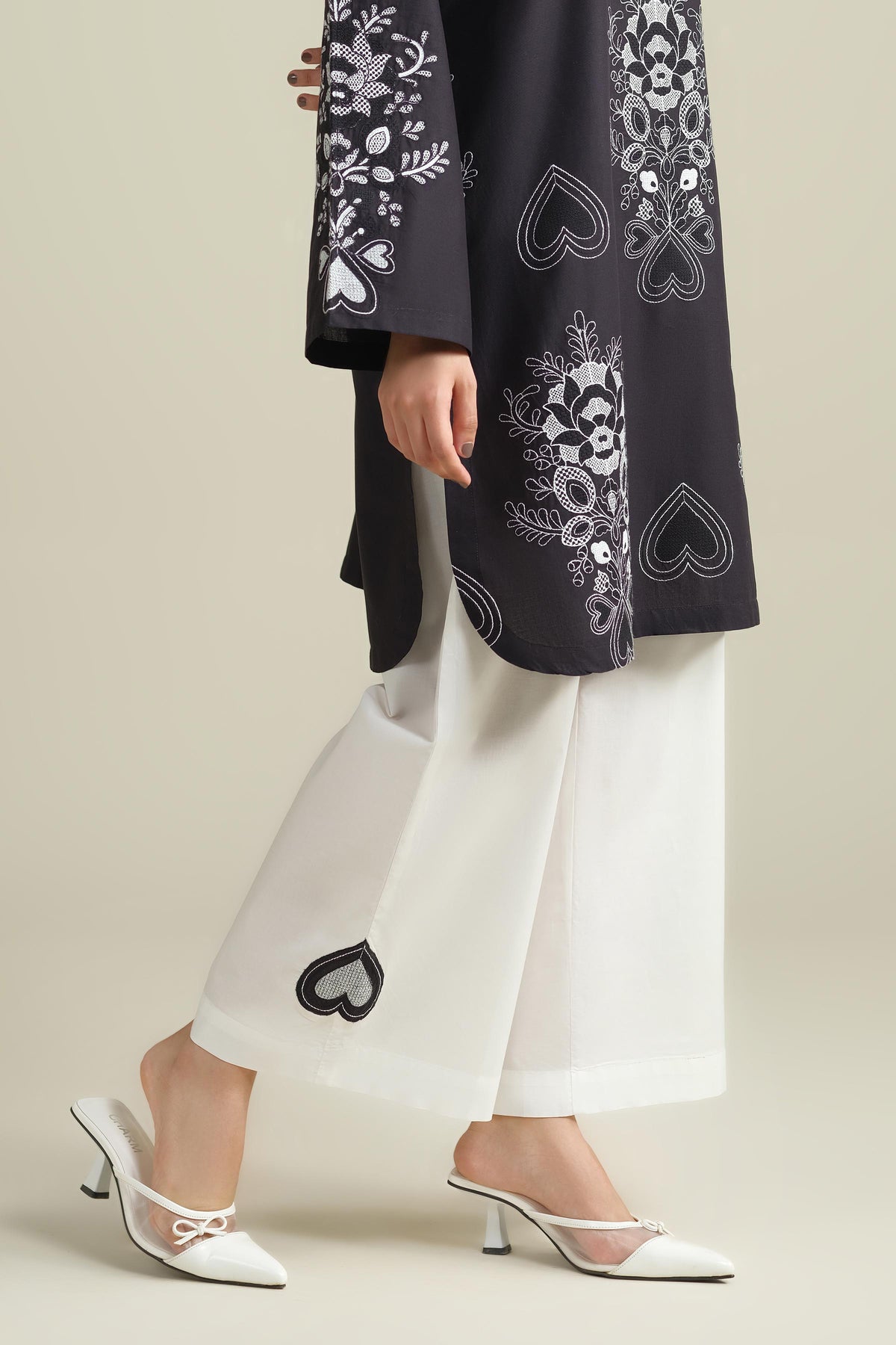 FINER CAMBRIC | EMBROIDERED