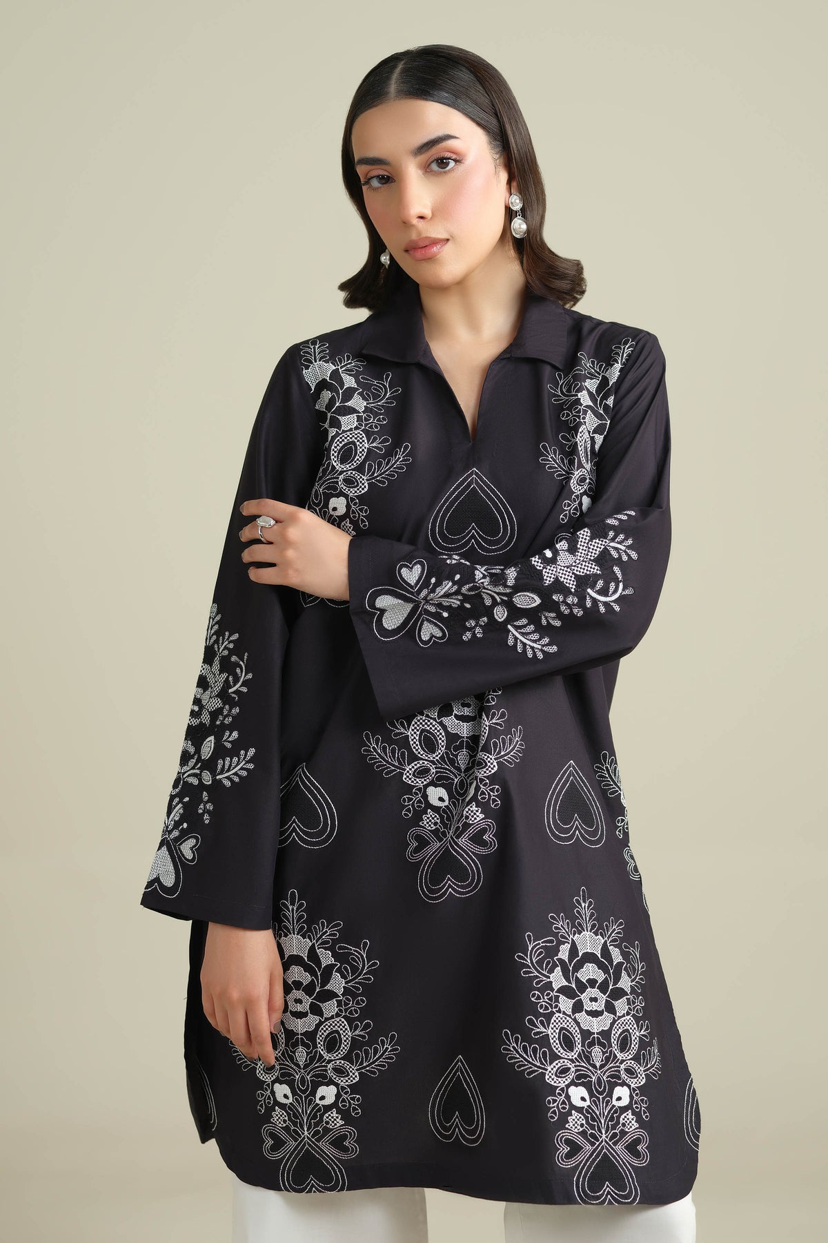 FINER CAMBRIC | EMBROIDERED
