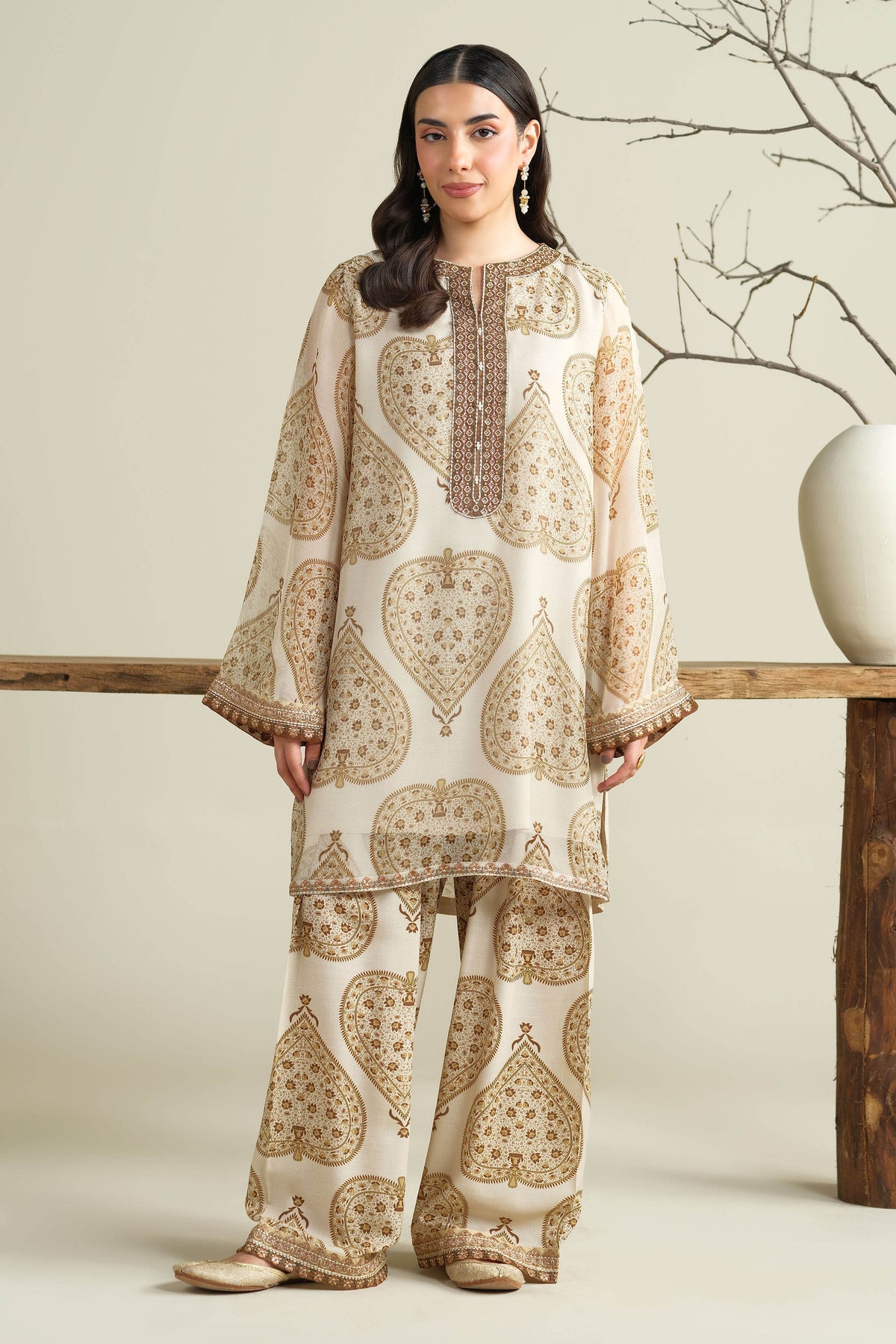 CHIFFON | EMBROIDERED