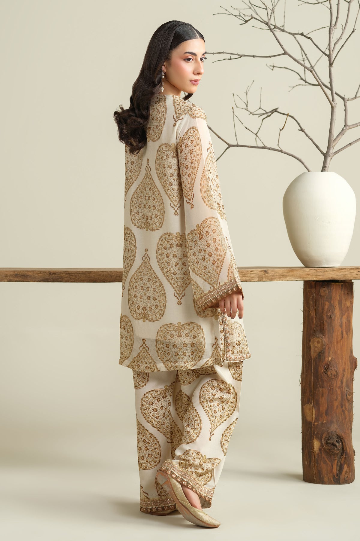 CHIFFON | EMBROIDERED