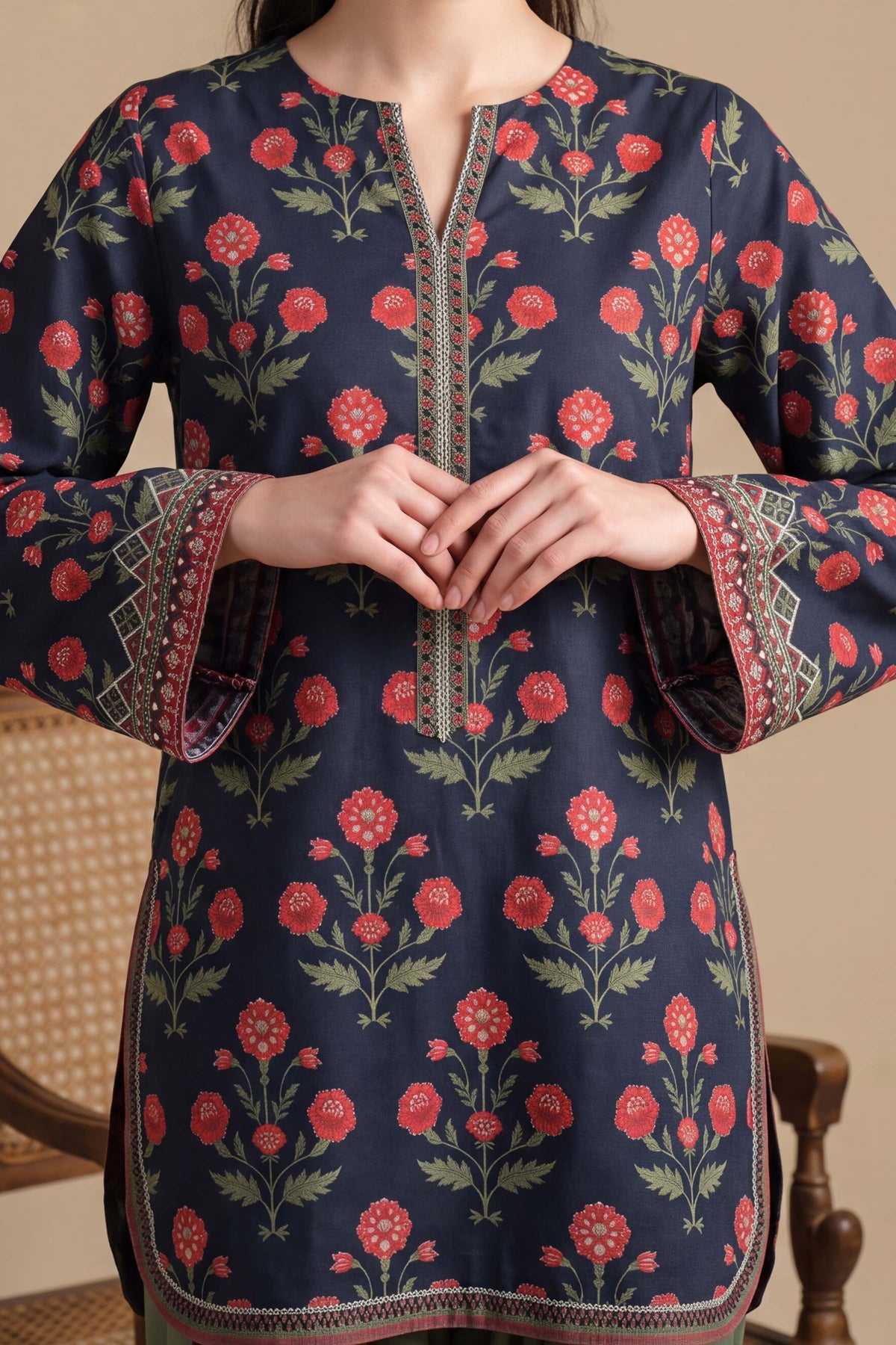 VISCOSE CAMBRIC | EMBROIDERED