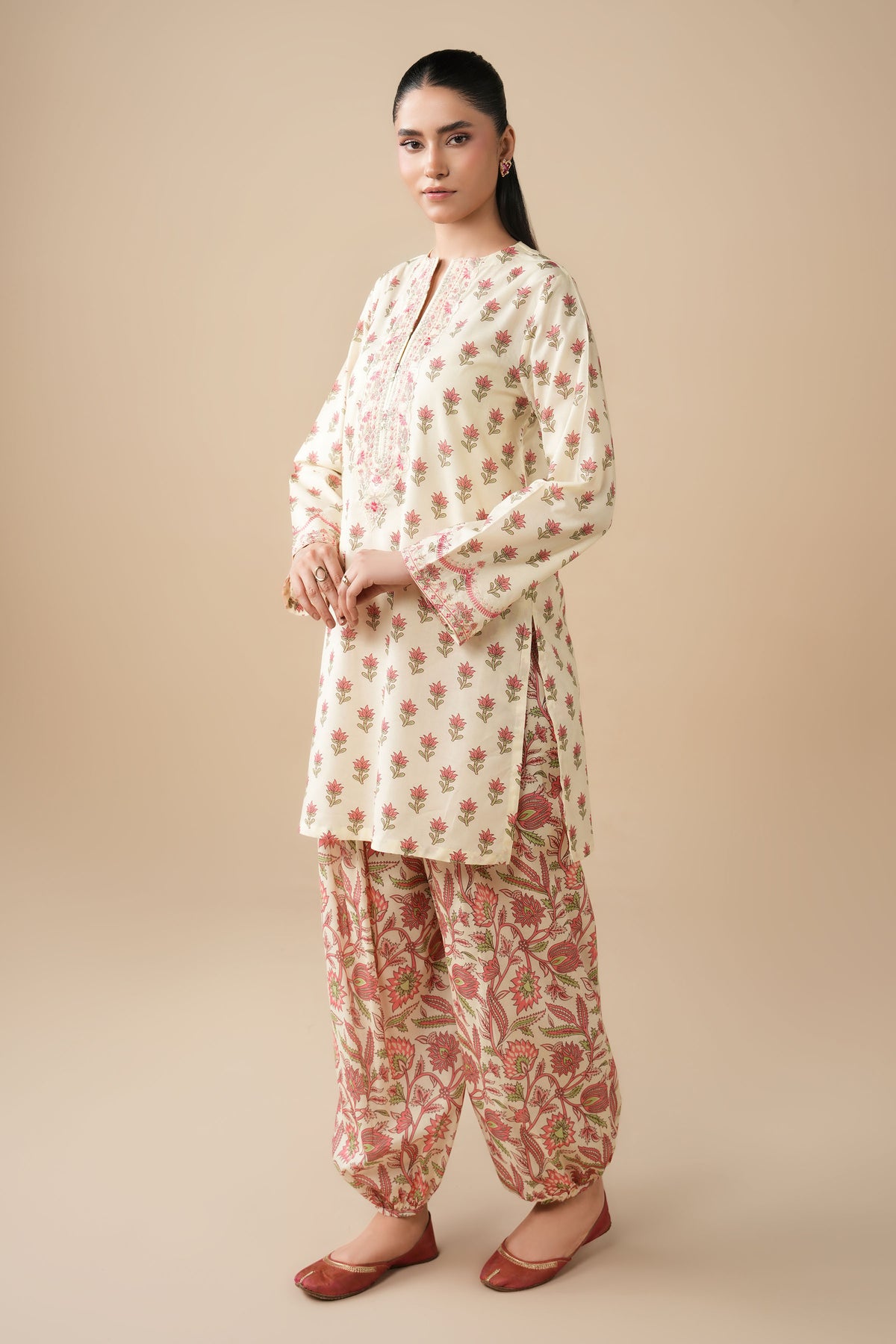 LAWN | EMBROIDERED KAYSERIA PRET FALL-26