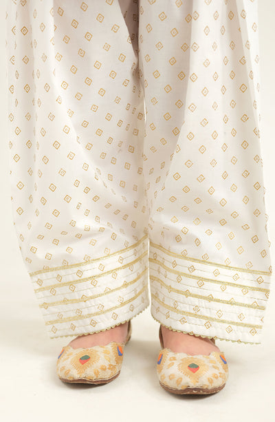 Girl Gotta Shalwar