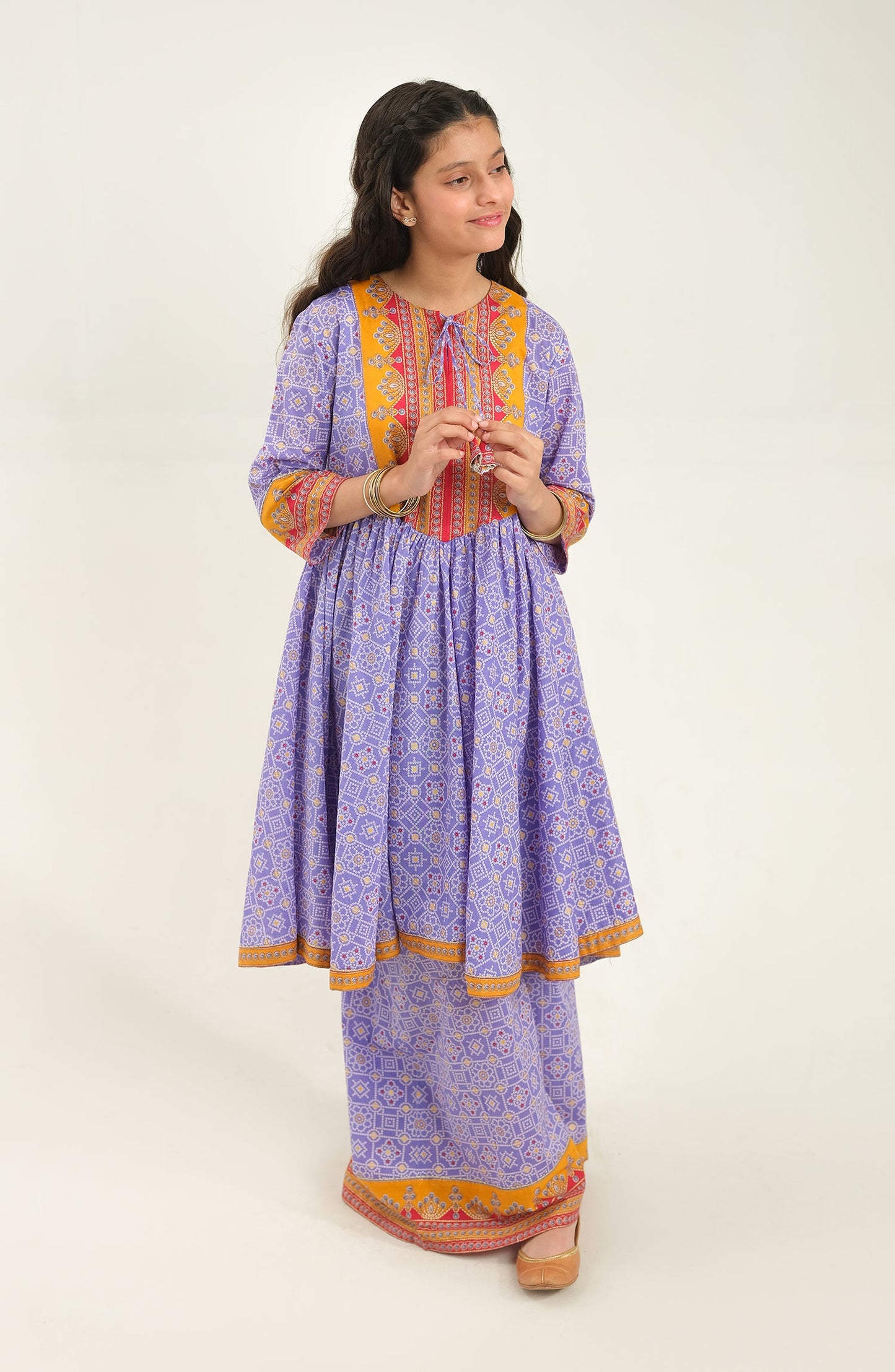 Girl Meher bano 2 Piece Suit