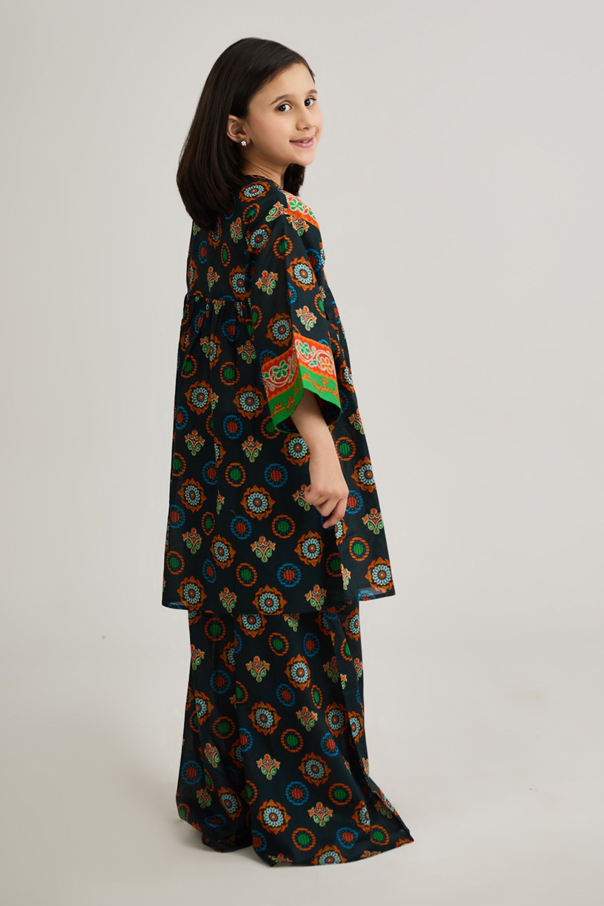 Zarmina 2 Piece Suit - LCP818325 - Shop Now at Leisure Club