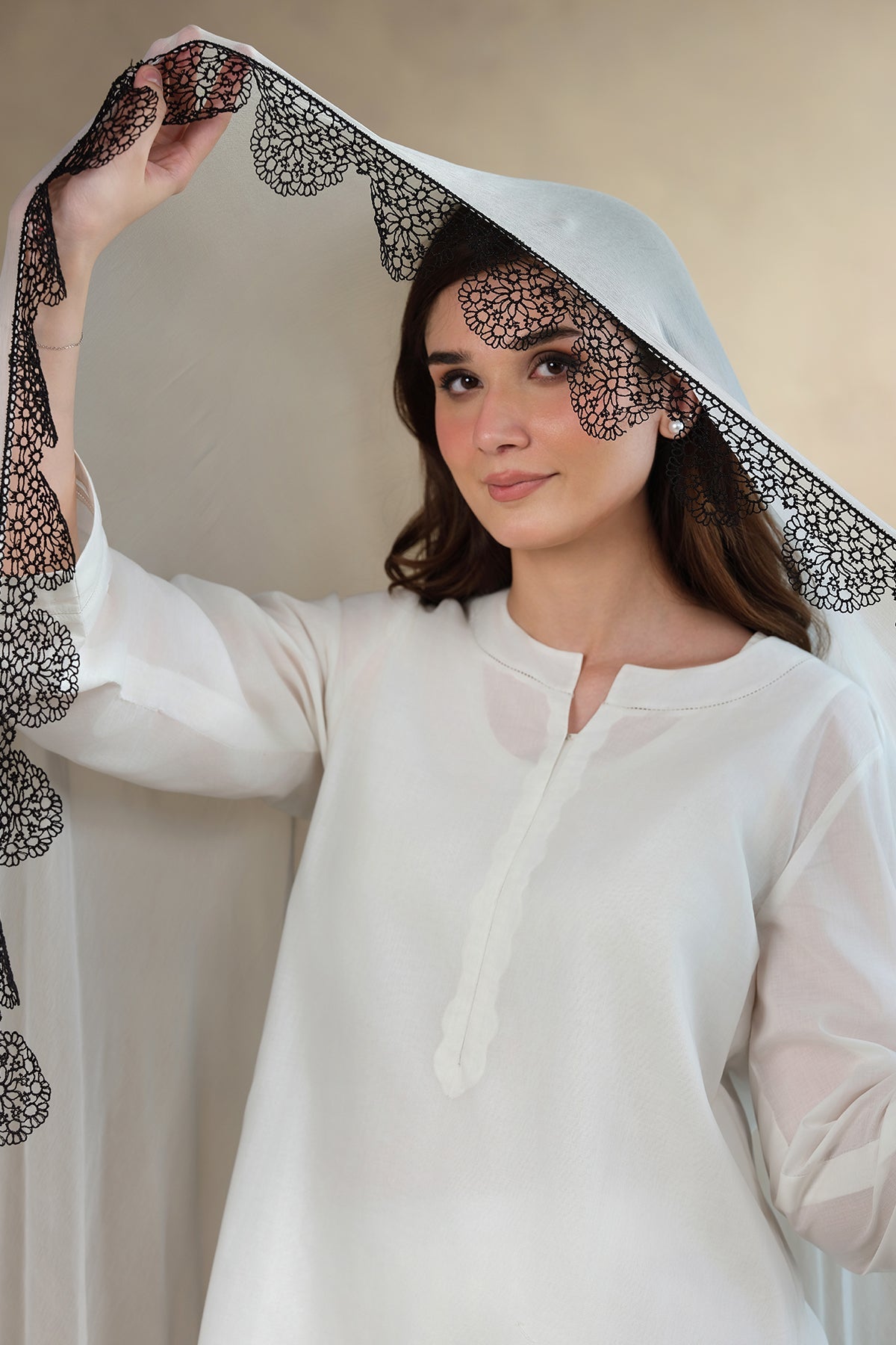 Embroidered Bamber Chiffon Dupatta - MC1811 - Shop Now at Kayseria