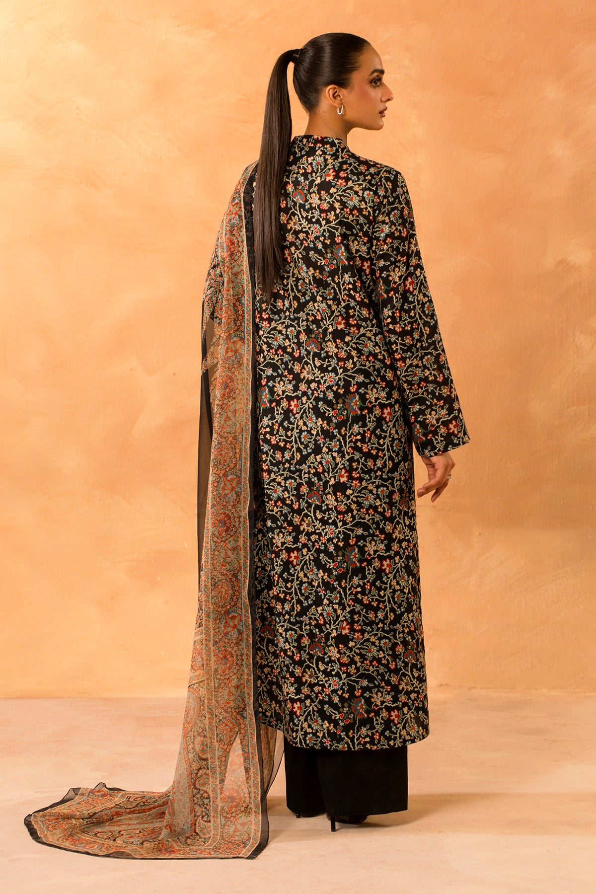 3 Piece - Printed Khaddar Suit - MC2117 - Shop Now at Kayseria