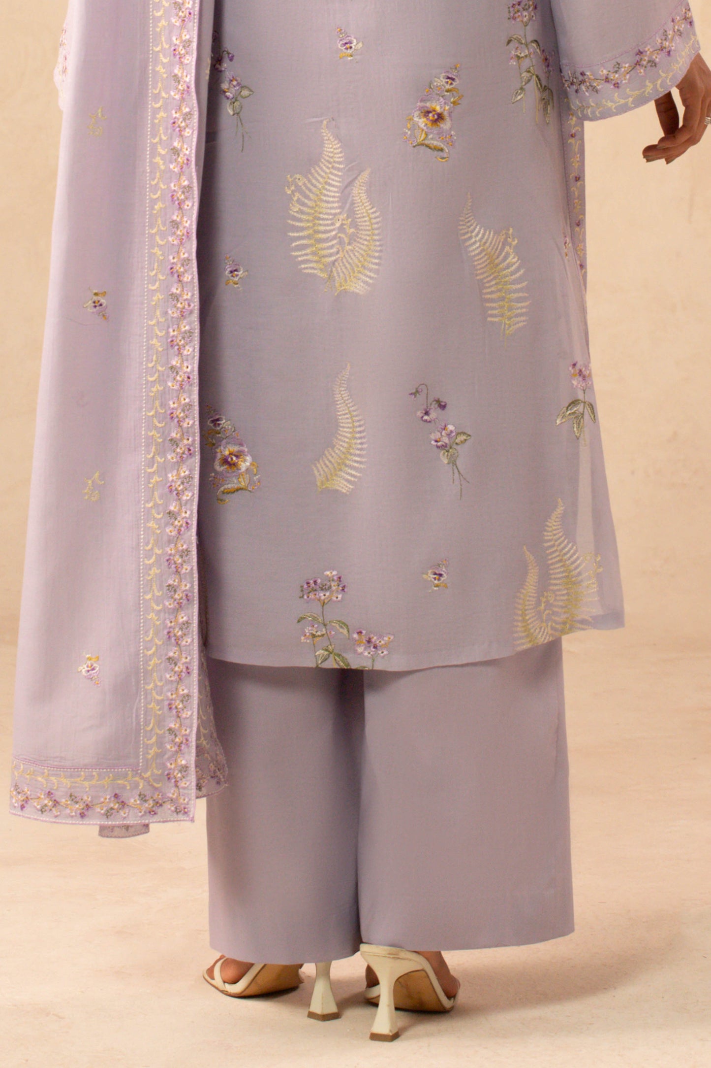 DHAKA MALMAL | EMBROIDERED