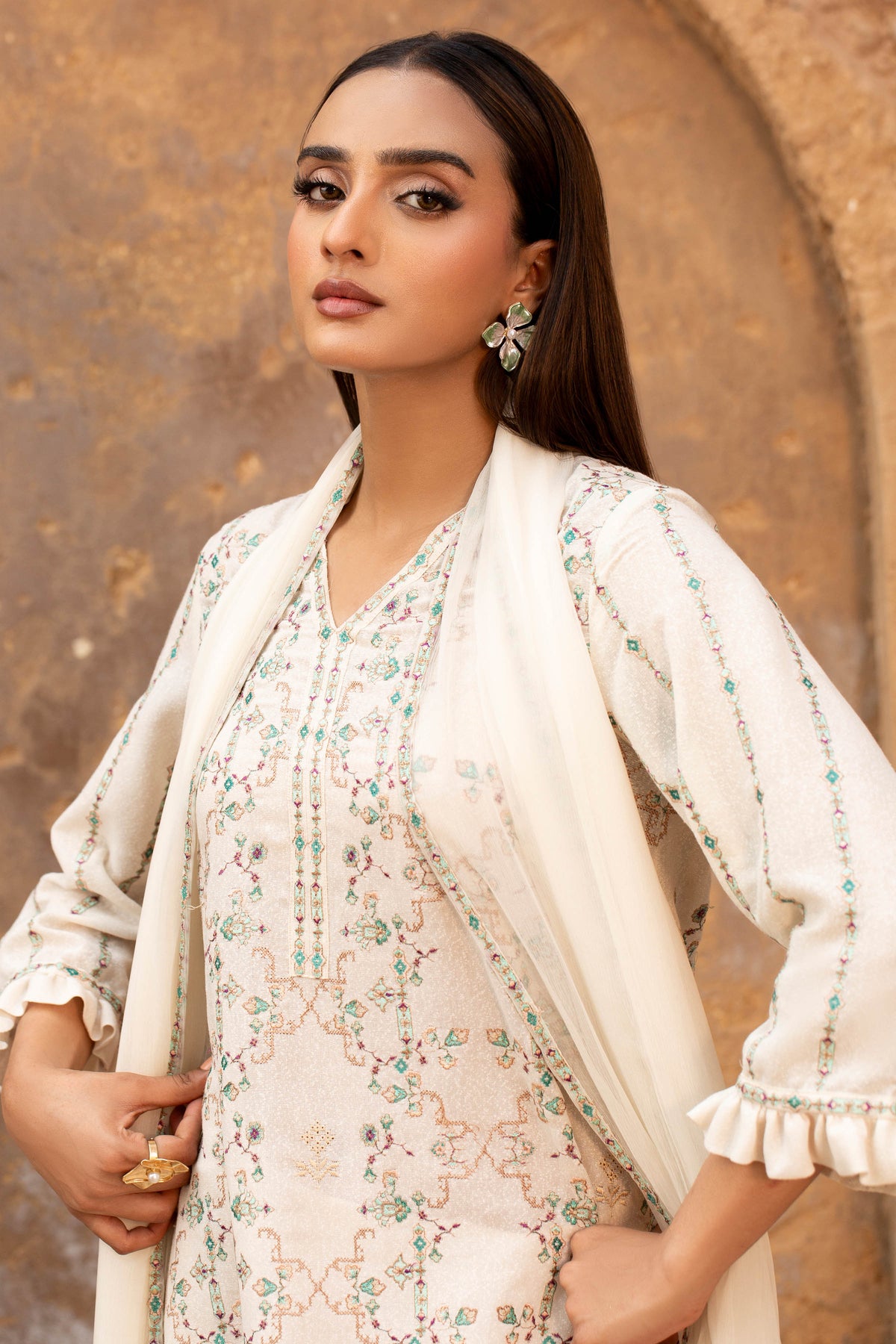 LAWN KARANDI | EMBROIDERED