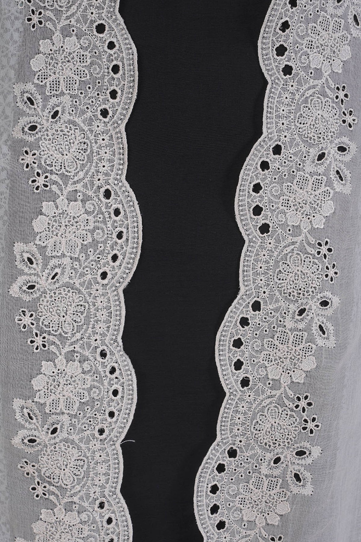 DHAKA MALMAL | EMBROIDERED