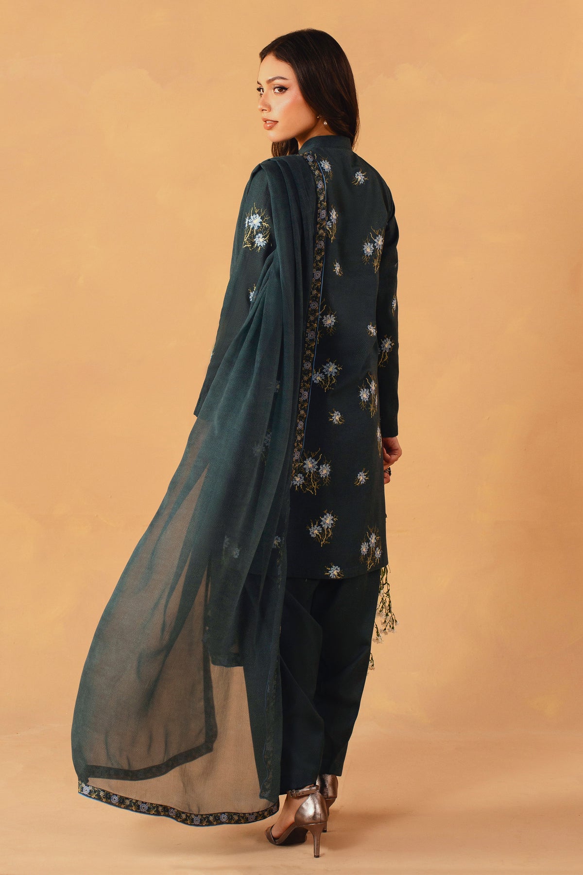 KHADDAR | EMBROIDERED