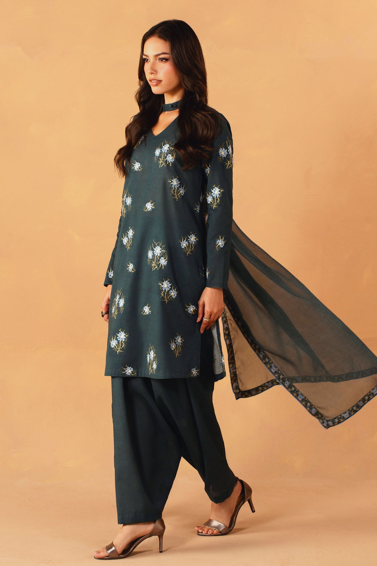 KHADDAR | EMBROIDERED