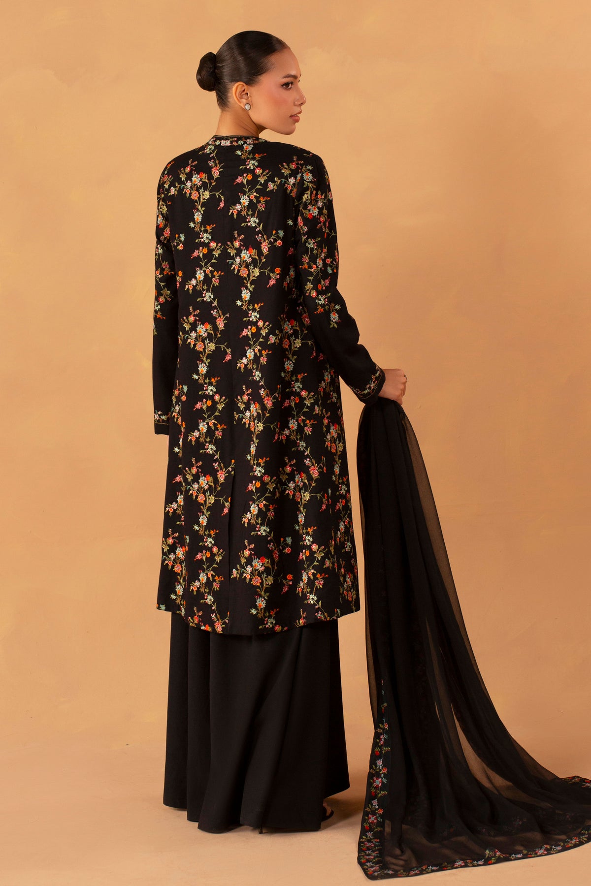 LAWN KARANDI | EMBROIDERED