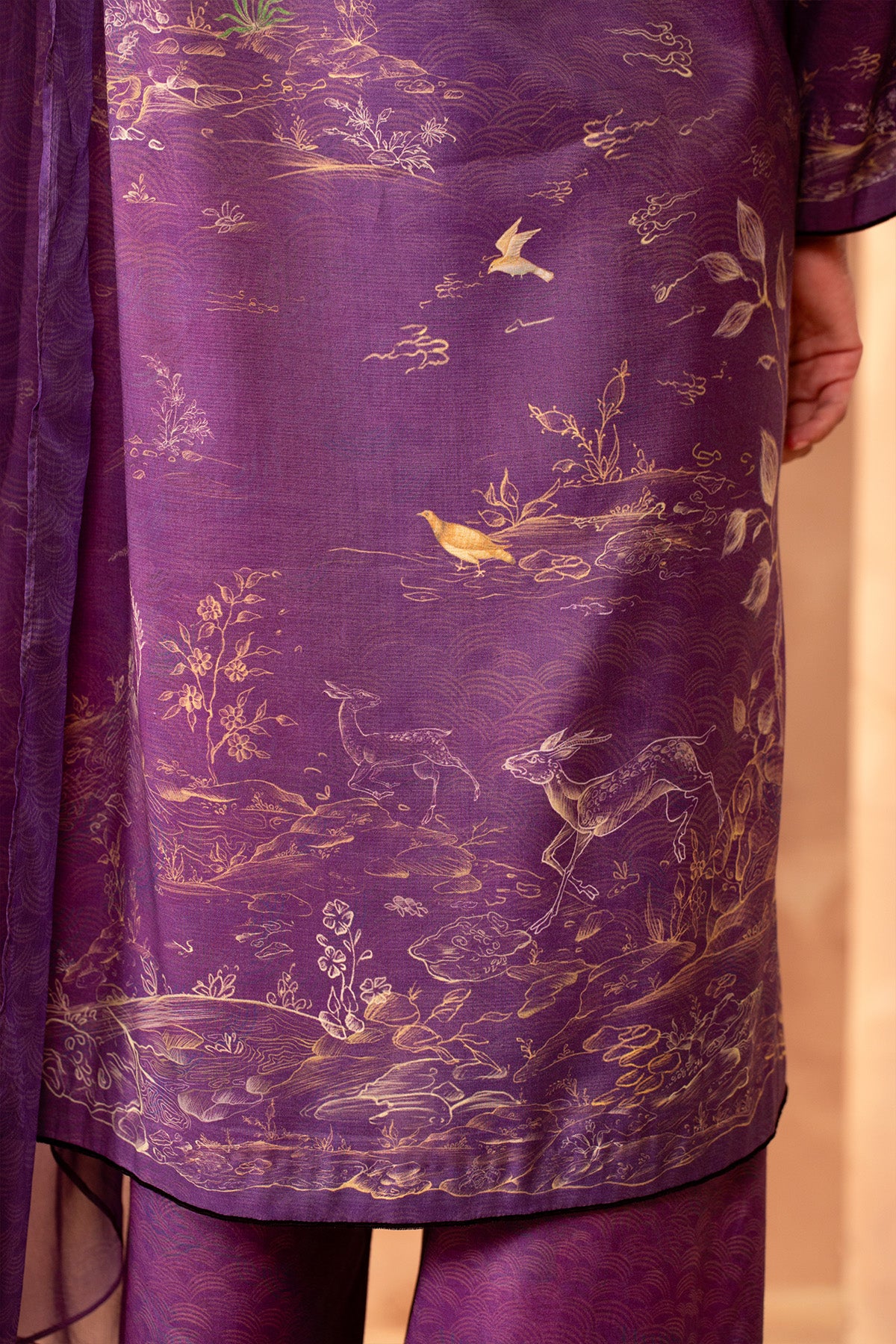 3 Piece -  Printed Pk Raw Silk Suit - MCP2034 - Shop Now at Kayseria