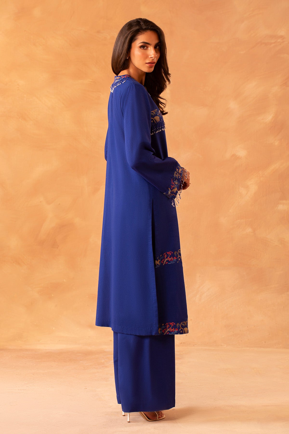 KARANDI | EMBROIDERED | MCP2041-2