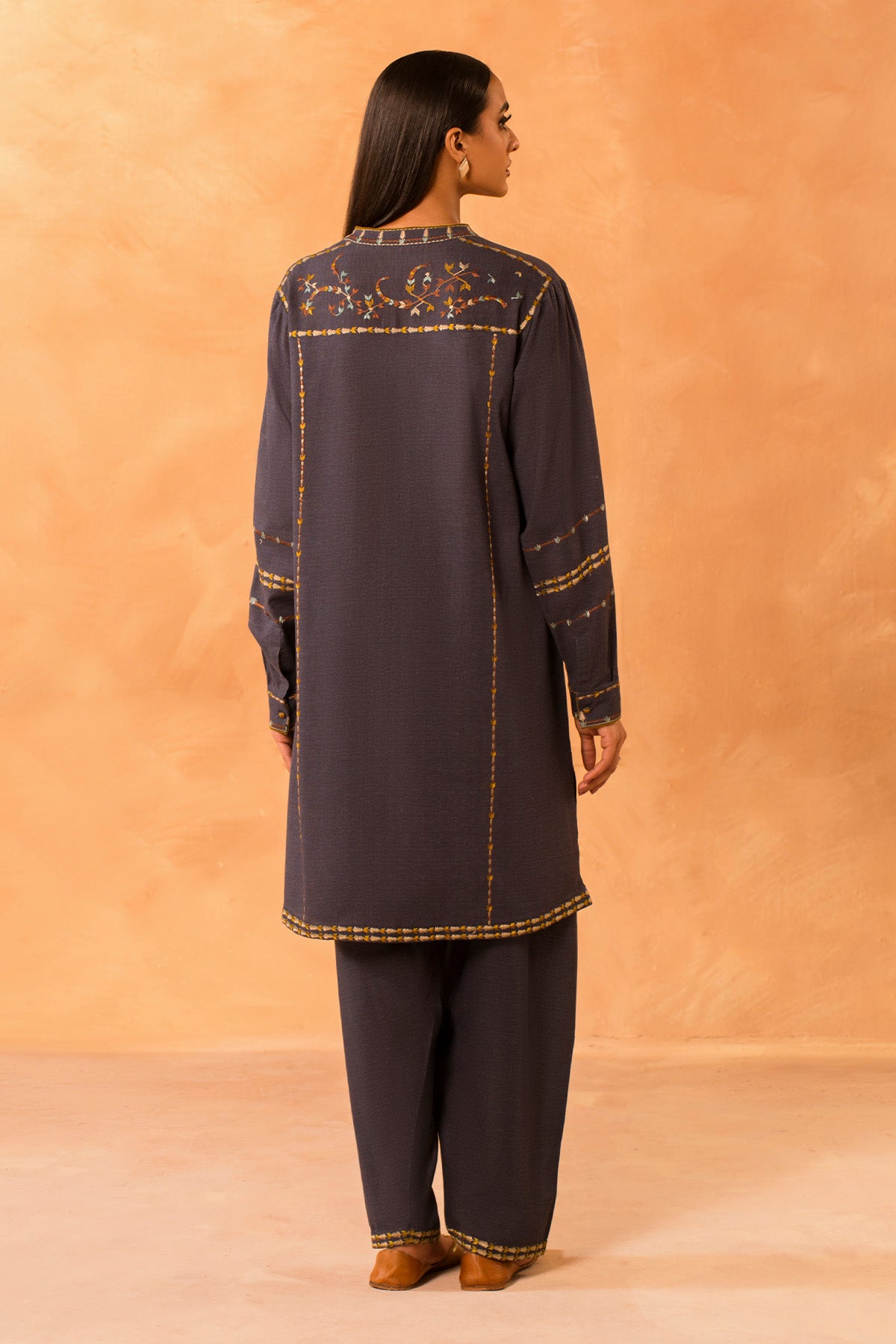 2 Piece - Printed & Embroidered Khaddar Suit - MCP2047 - Shop Now at Kayseria