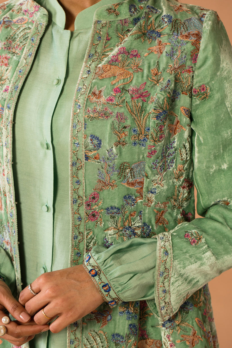 VELVET | EMBROIDERED - Shop Now at Kayseria