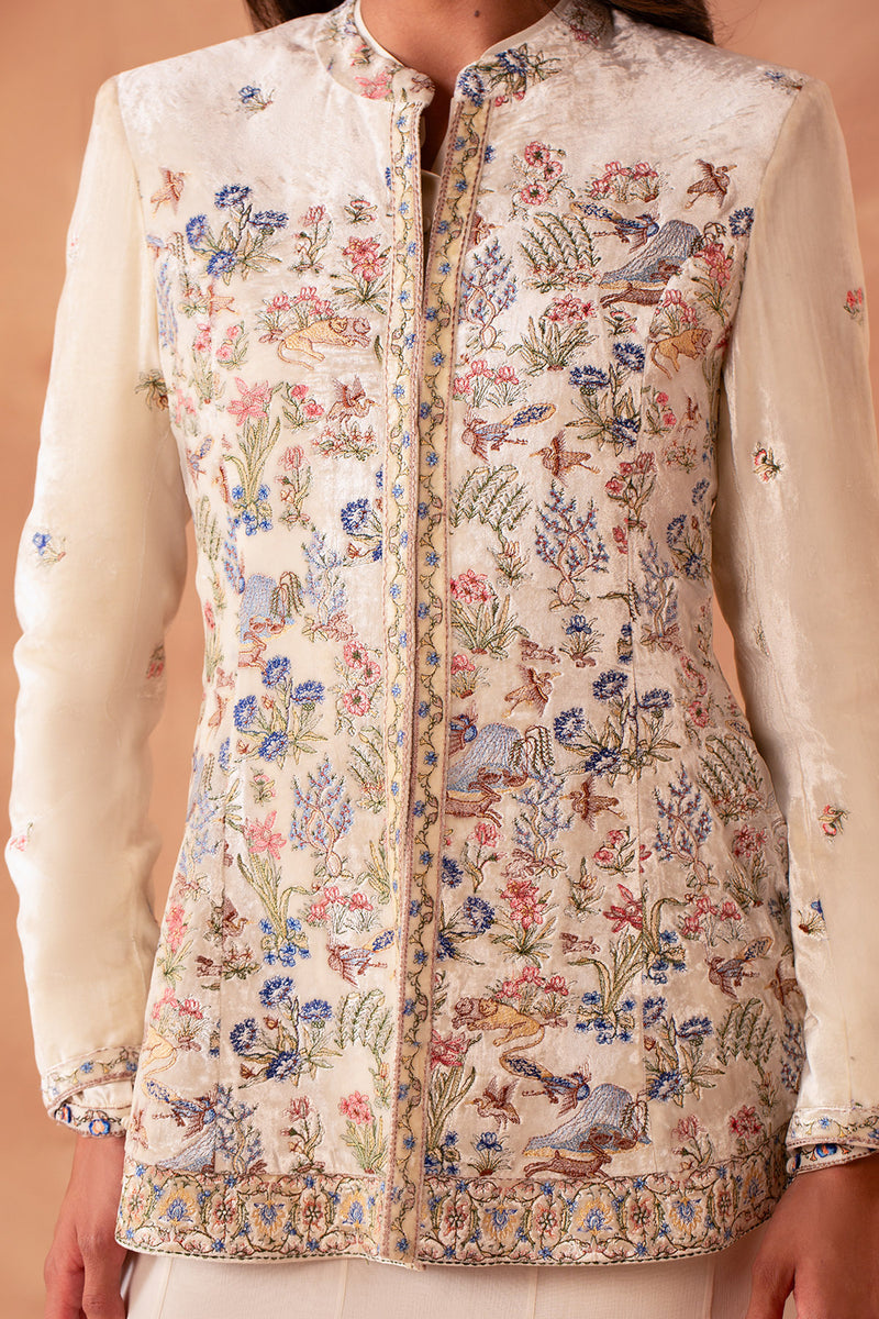 VELVET | EMBROIDERED - Shop Now at Kayseria