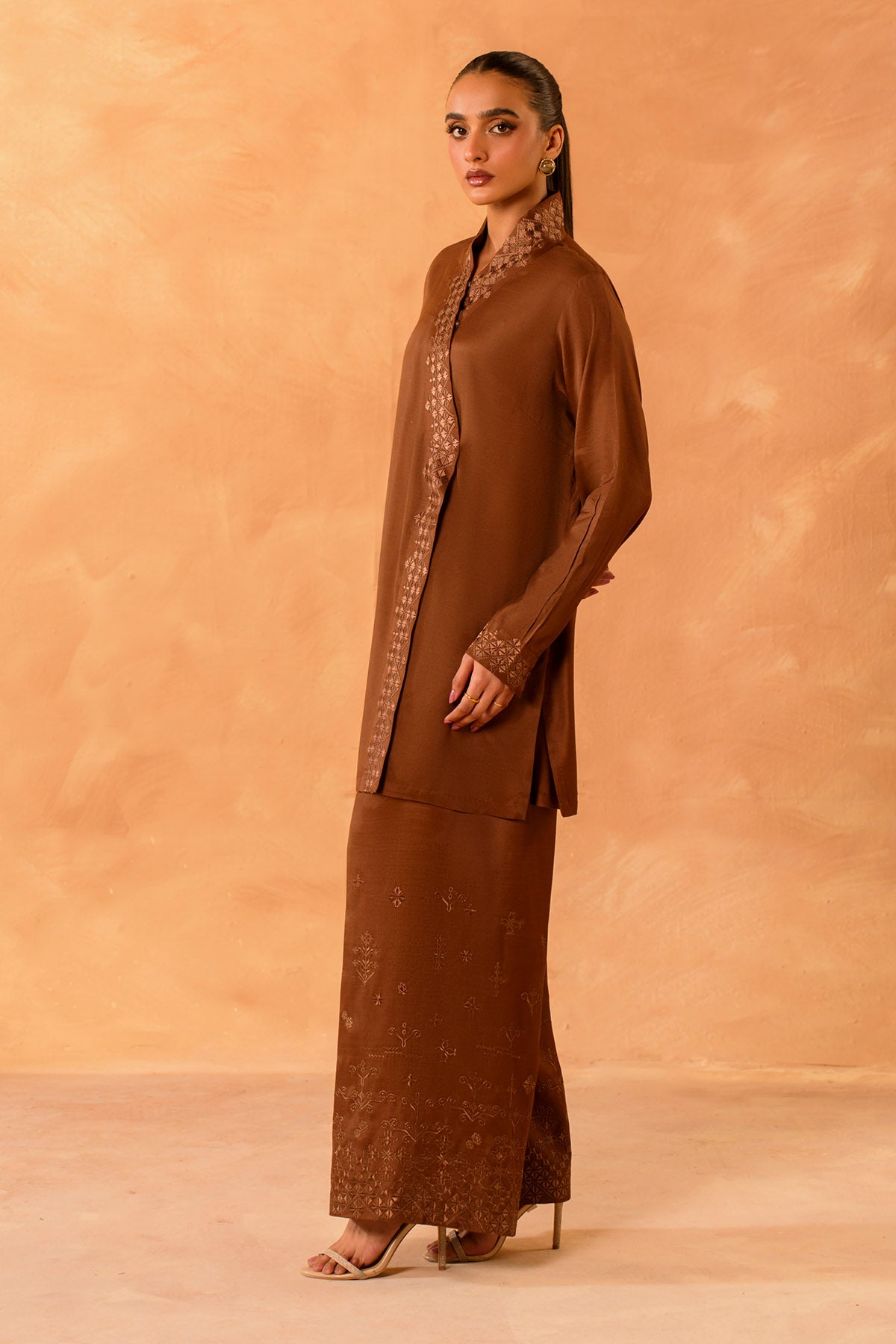 RAW SILK | EMBROIDERED | MCP2053