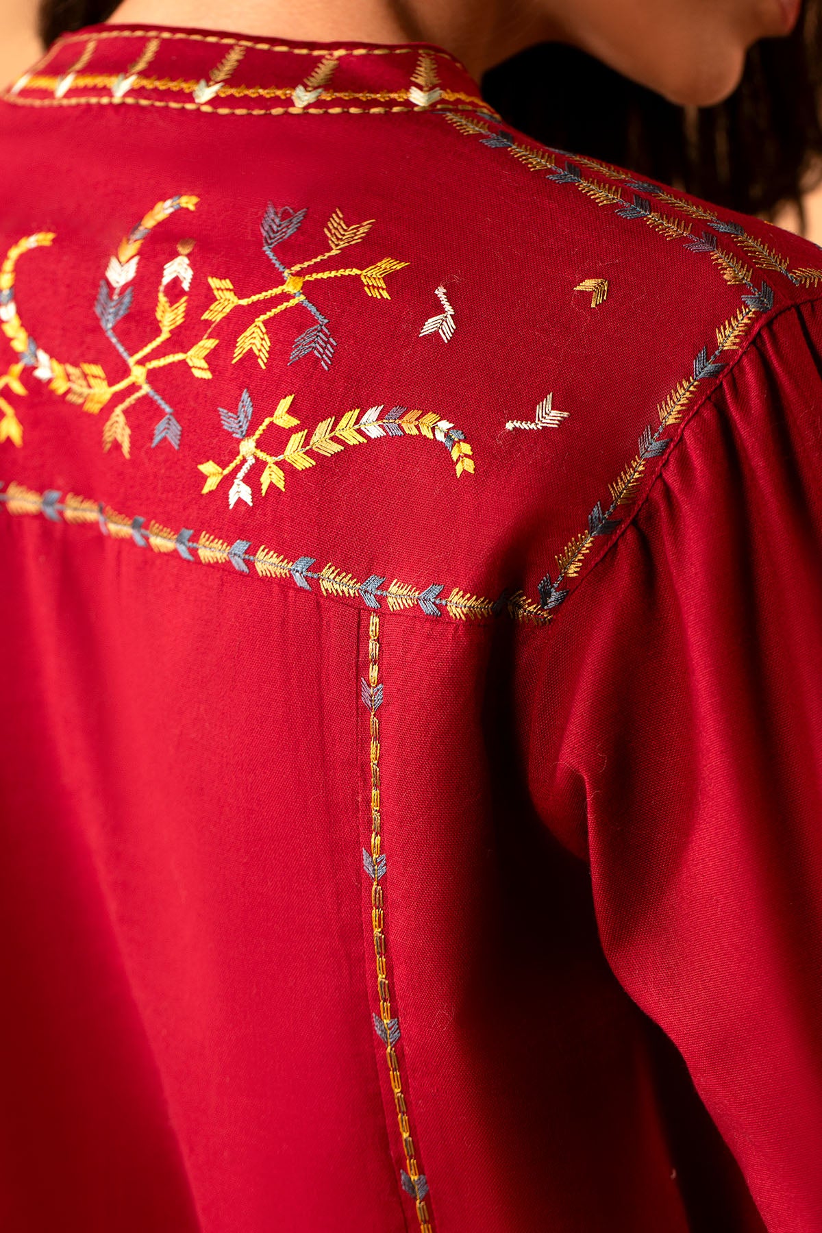 2 Piece - Embroidered Khaddar Suit - MCP2056 - Shop Now at Kayseria