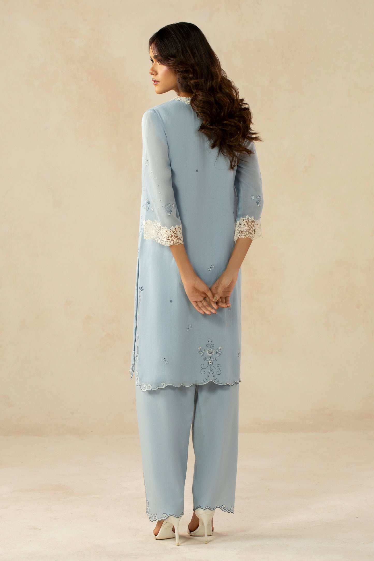 DHAKA MALMAL | EMBROIDERED