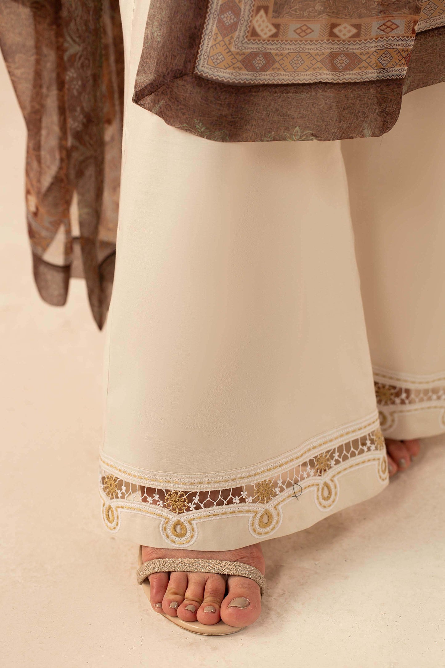 CAMBRIC | EMBROIDERED