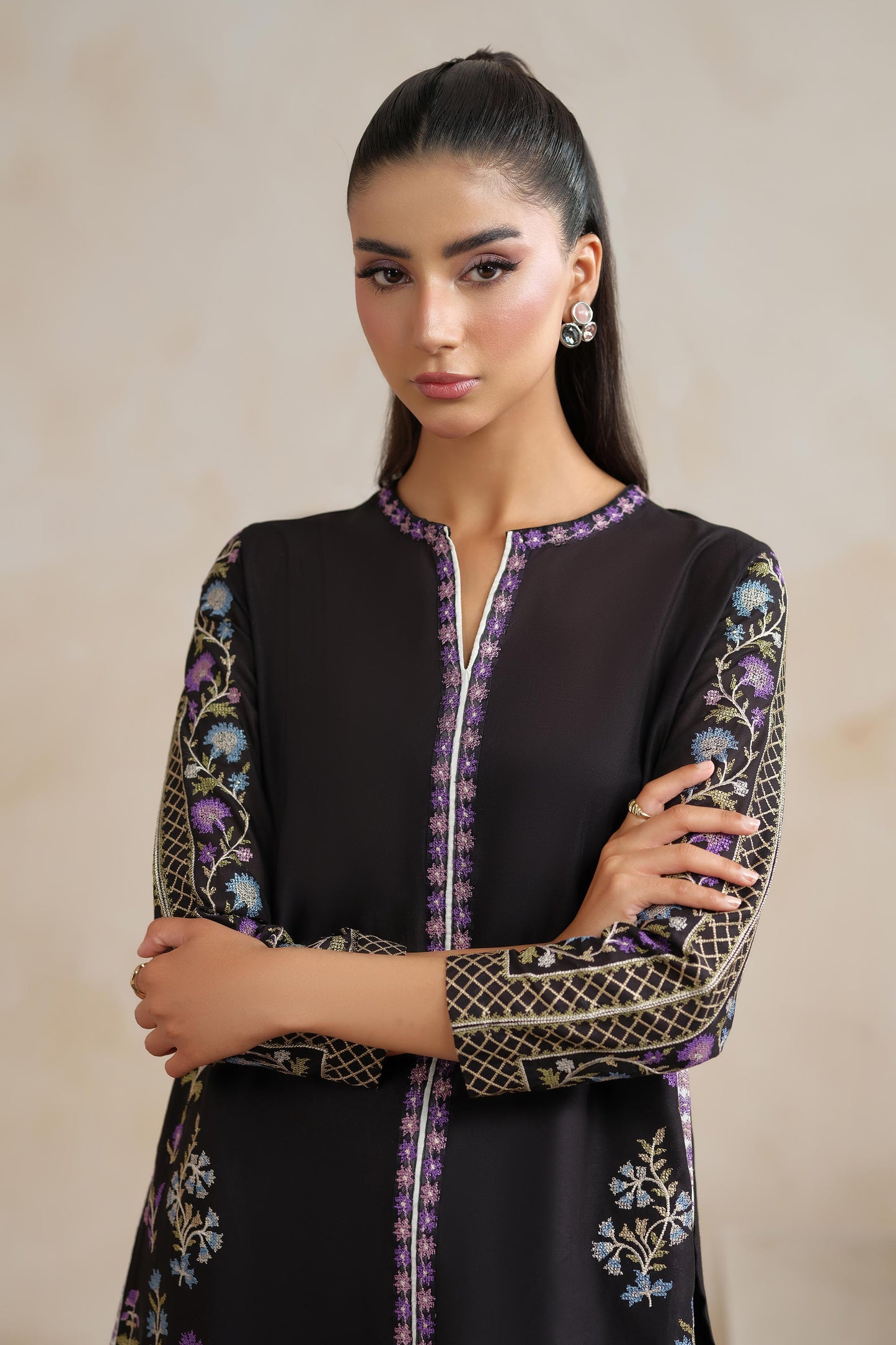 LAWN | EMBROIDERED