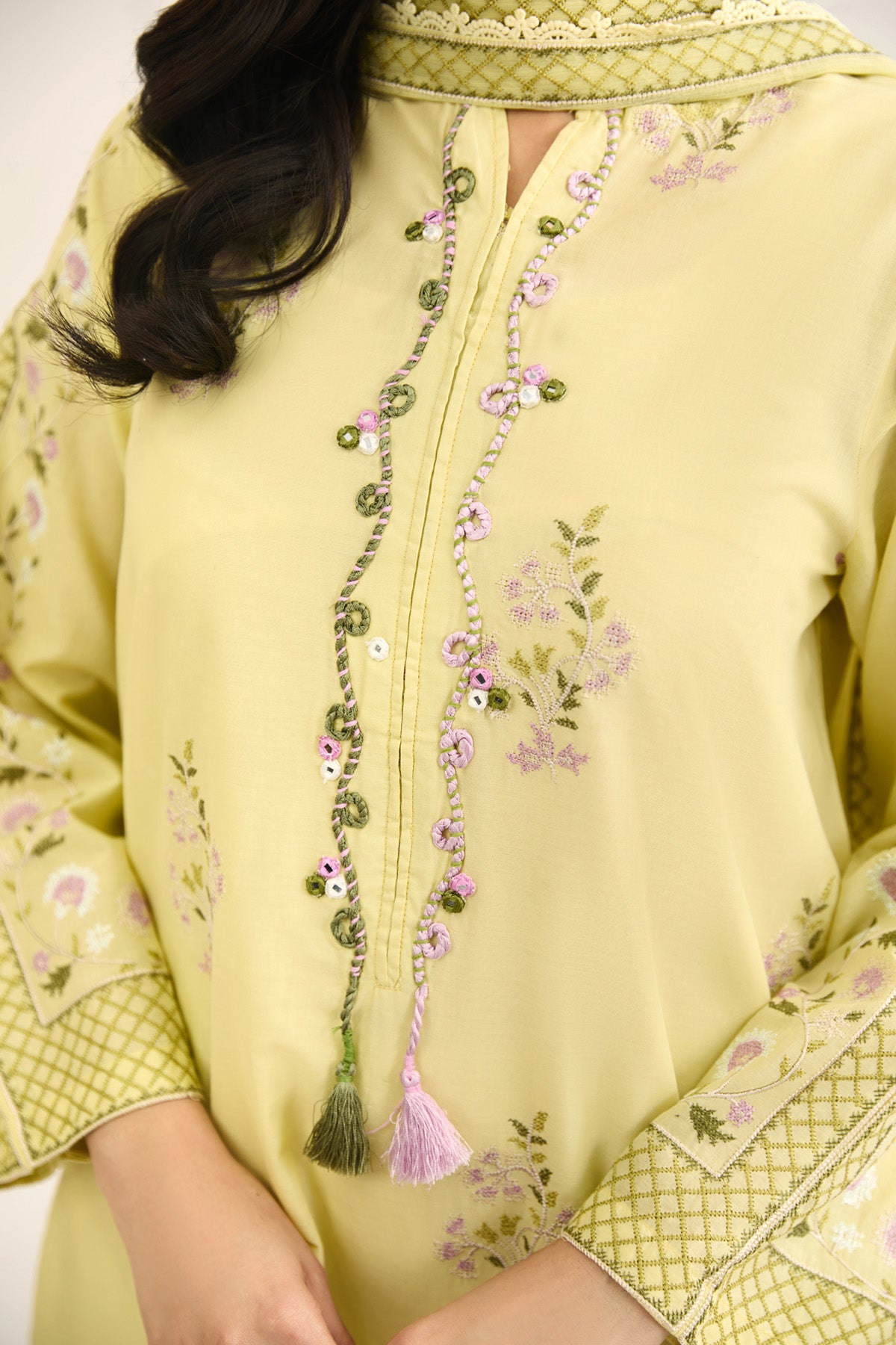 LAWN  |  EMBROIDERED - Shop Now at Kayseria