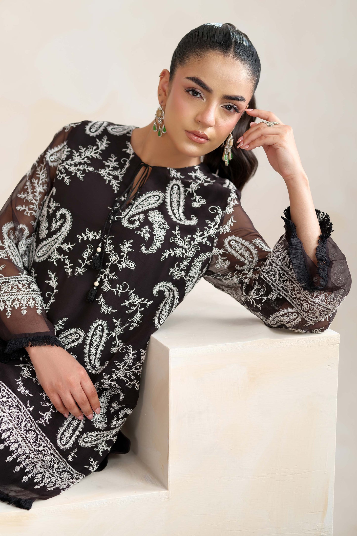 CHIFFON | EMBROIDERED