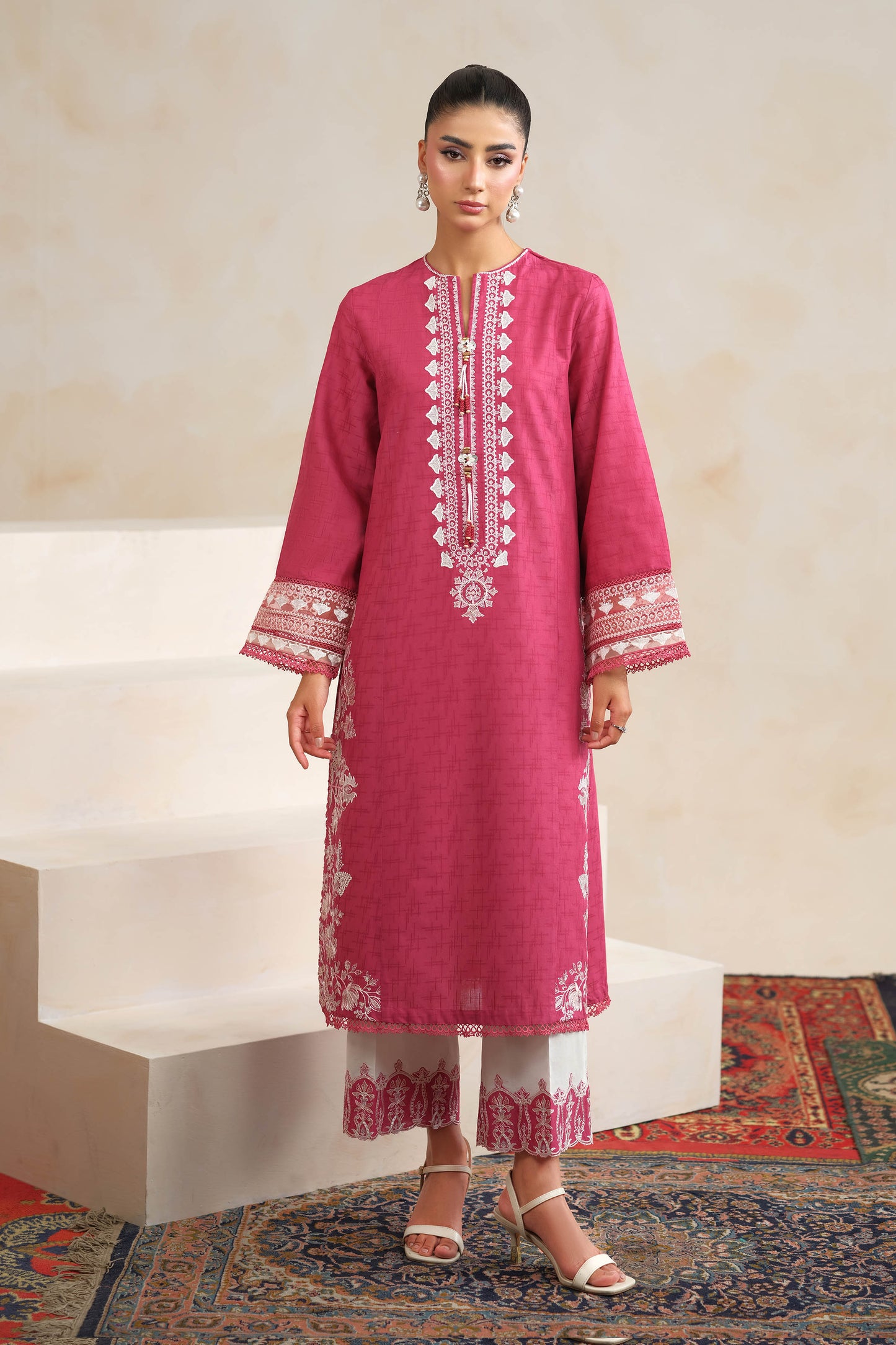 JACQUARD | EMBROIDERED