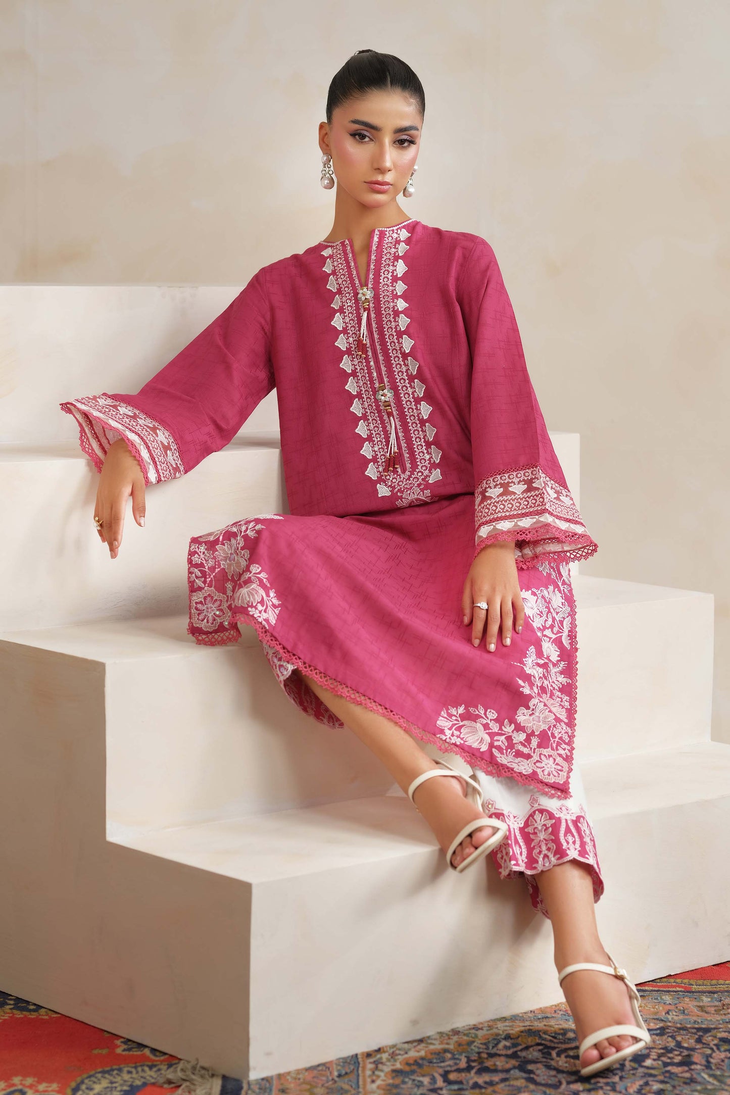 JACQUARD | EMBROIDERED