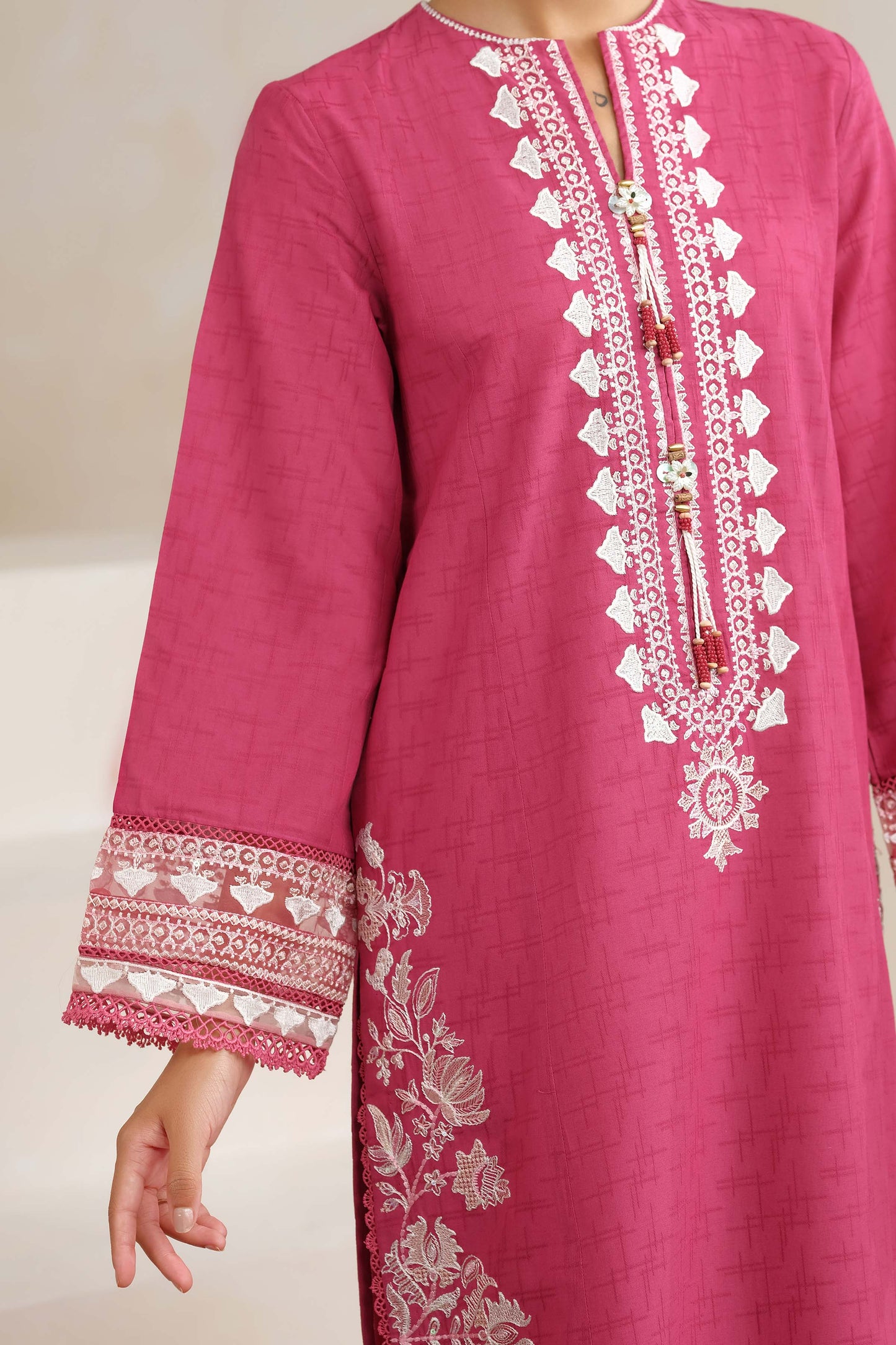 JACQUARD | EMBROIDERED