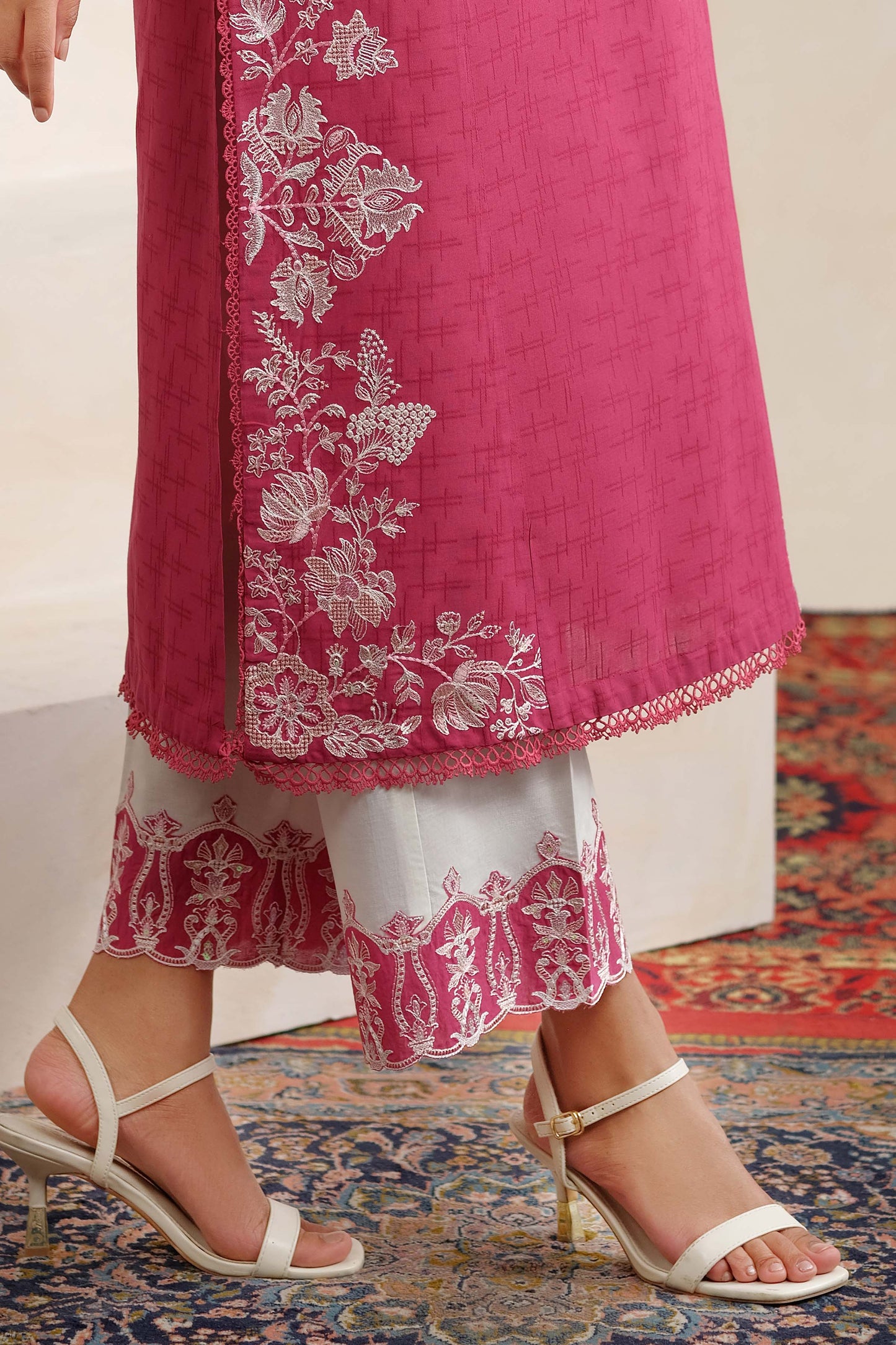 JACQUARD | EMBROIDERED