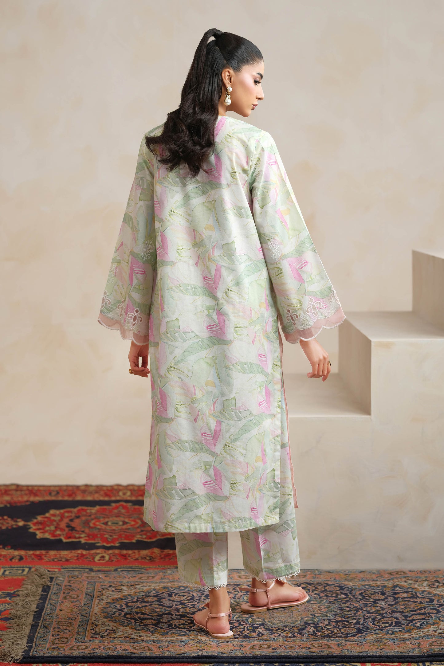 LAWN | EMBROIDERED