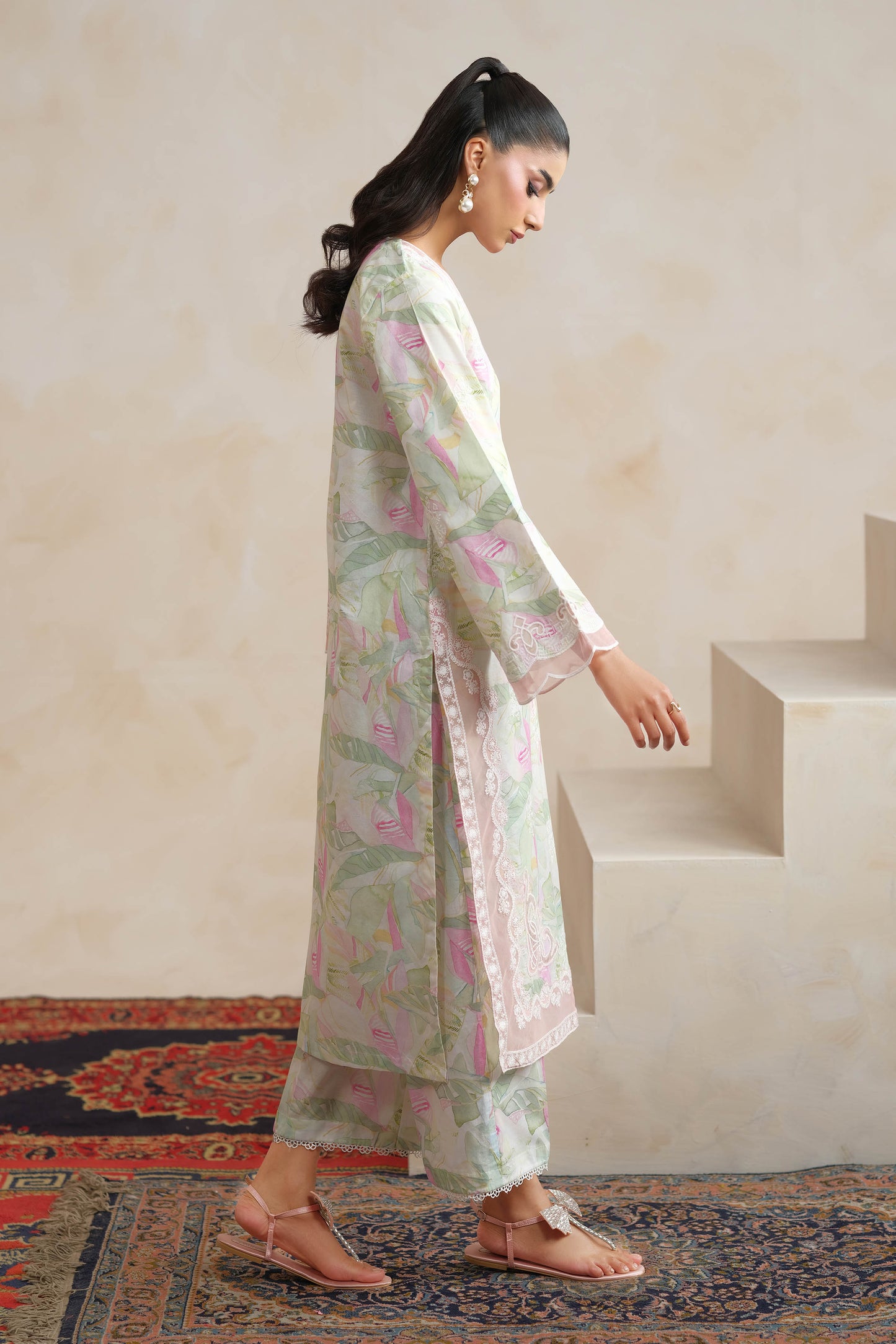 LAWN | EMBROIDERED
