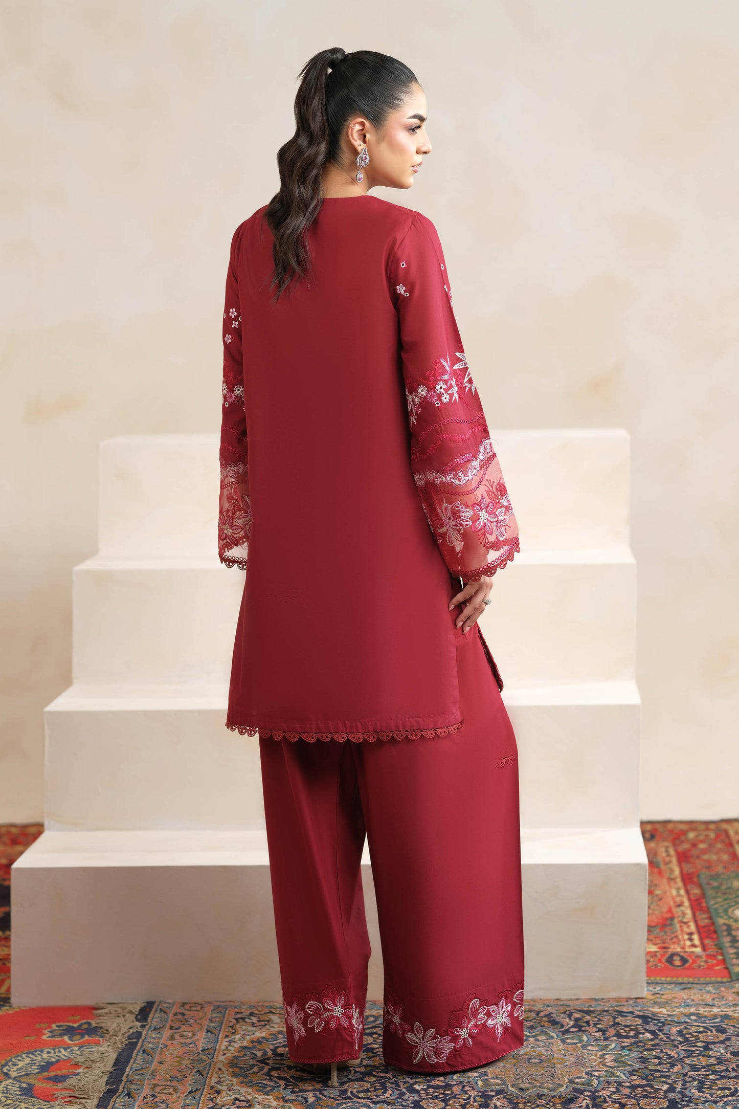 LAWN | EMBROIDERED