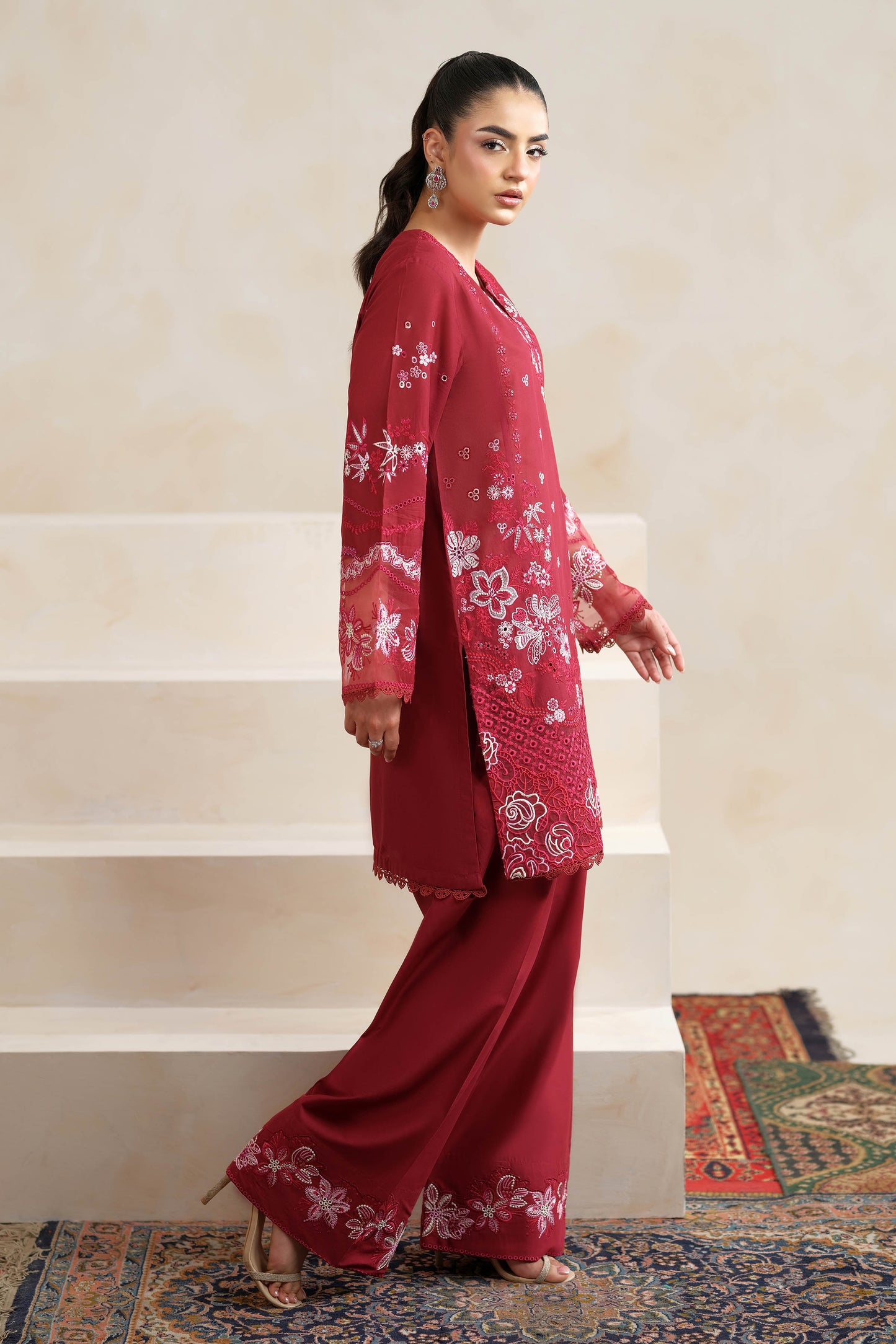 LAWN | EMBROIDERED
